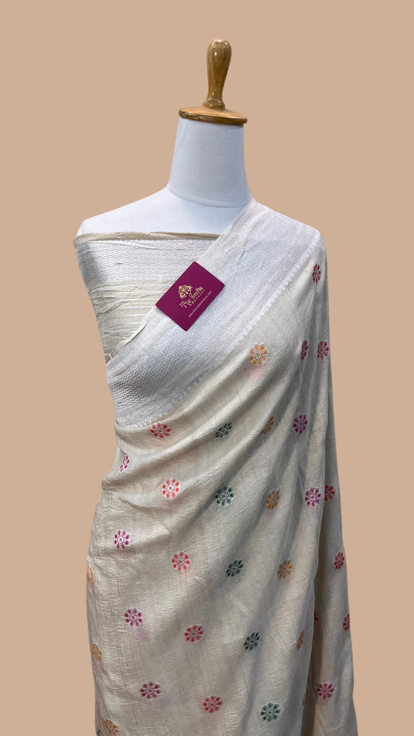 Tussar Georgette Handloom Banarasi Saree - Meenakari