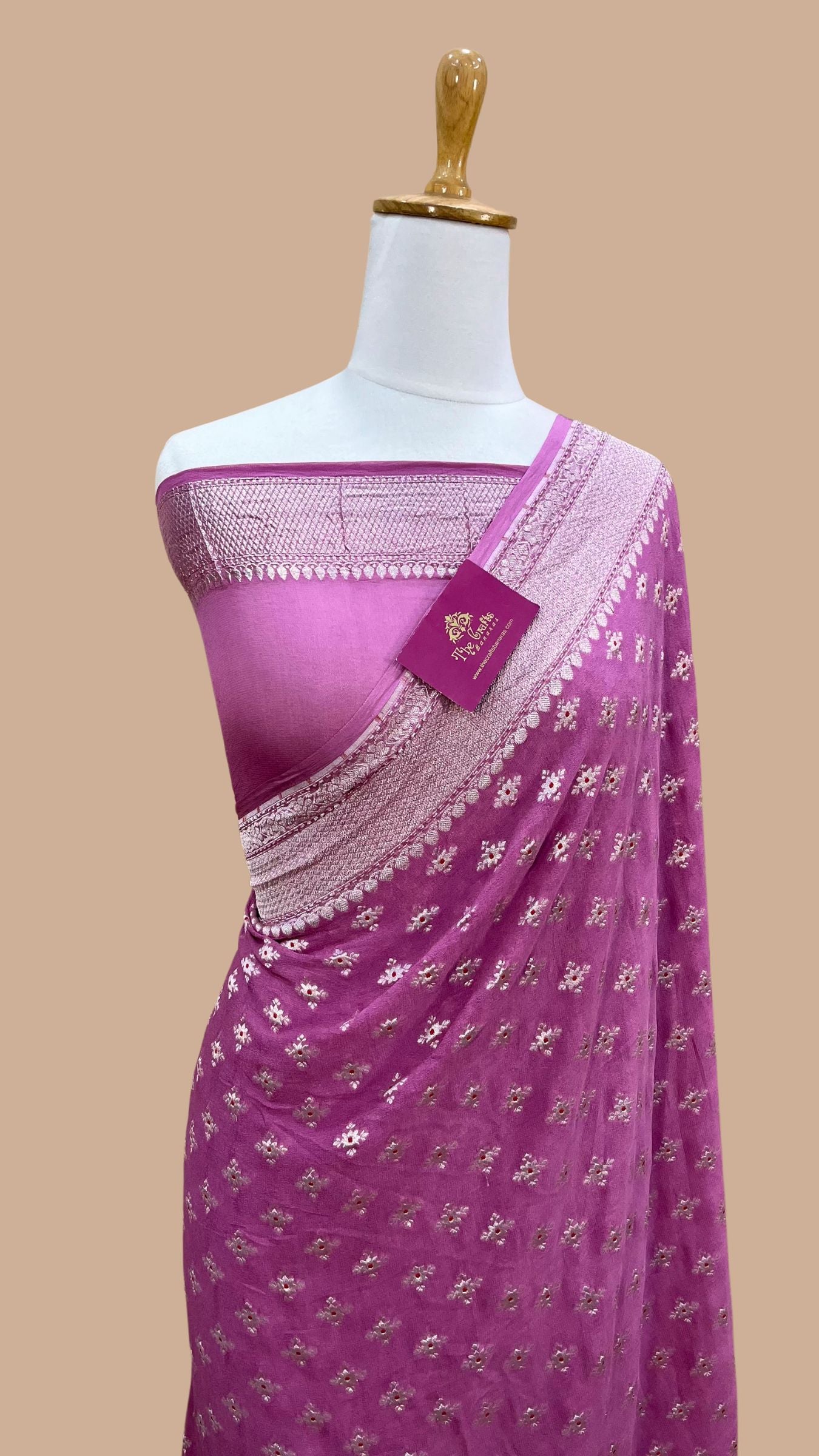 Khaddi Georgette Handloom Banarasi Saree - Jaal with Meenakari