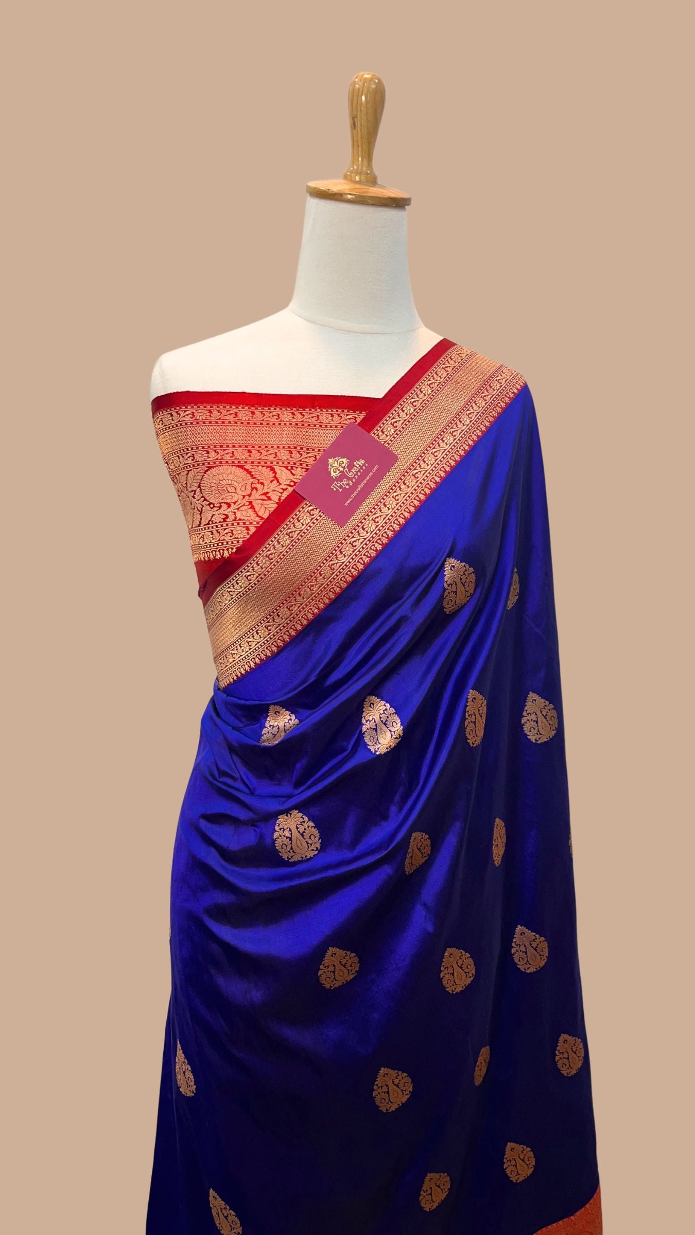 Pure Katan Silk Handloom Banarasi Saree - Kadhua Buti