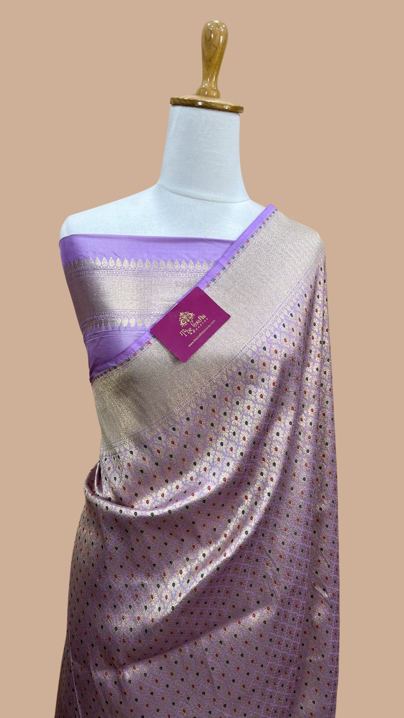 Pure Katan Silk Handloom Banarasi Saree - Tanchui Brocade Meena