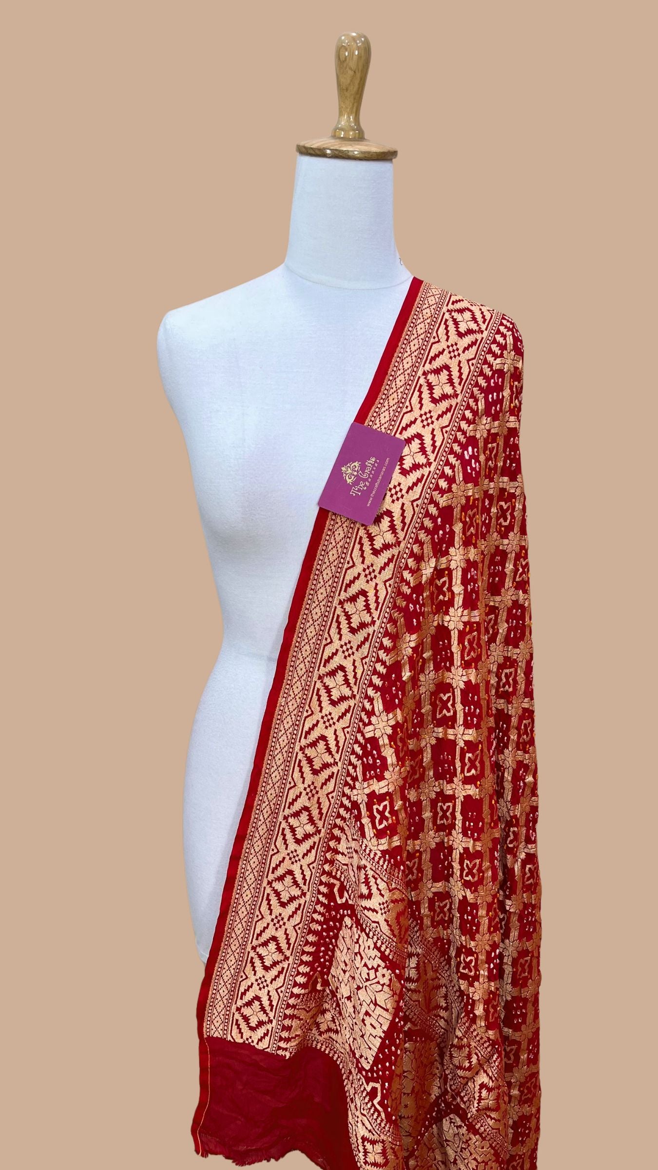 Khaddi Georgette Banarasi Handloom Bandhej Dupatta