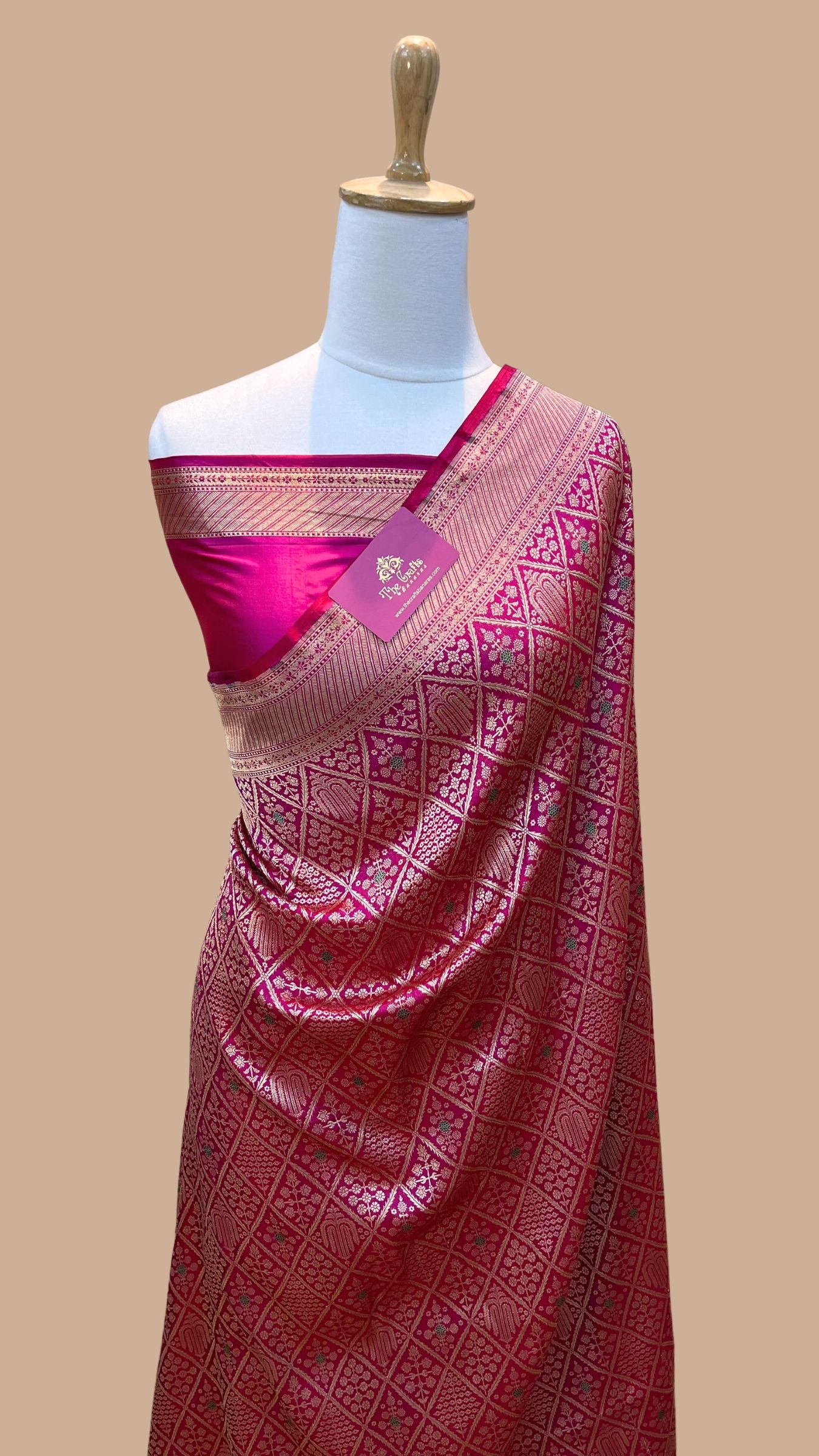 Pure Katan Silk Handloom Banarasi Saree - Tanchui Brocade Meena