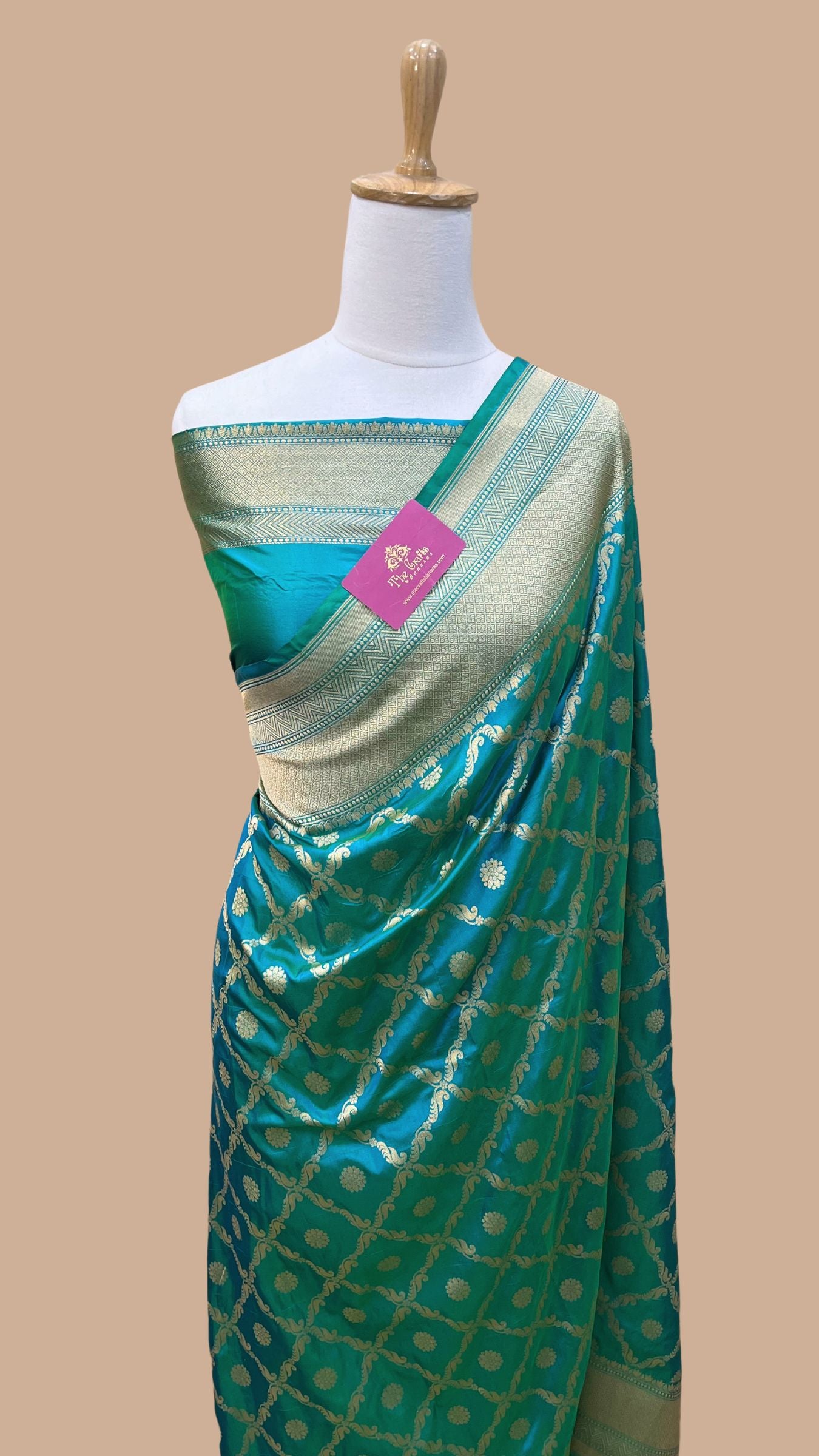 Pure Katan Silk Handloom Banarasi Saree - Jaal work