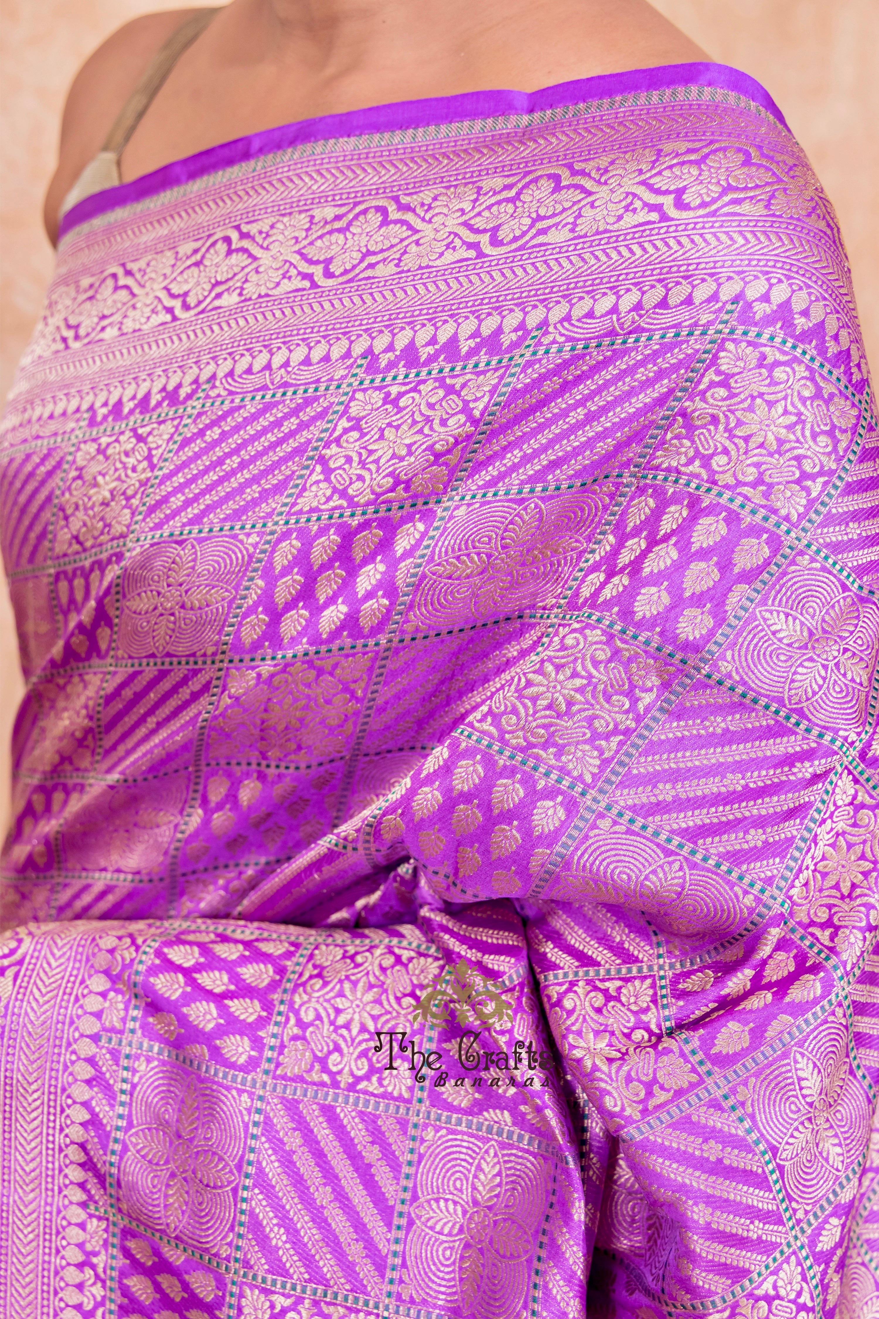 Pure Katan Silk Handloom Banarasi Saree - Tanchui Brocade Meena