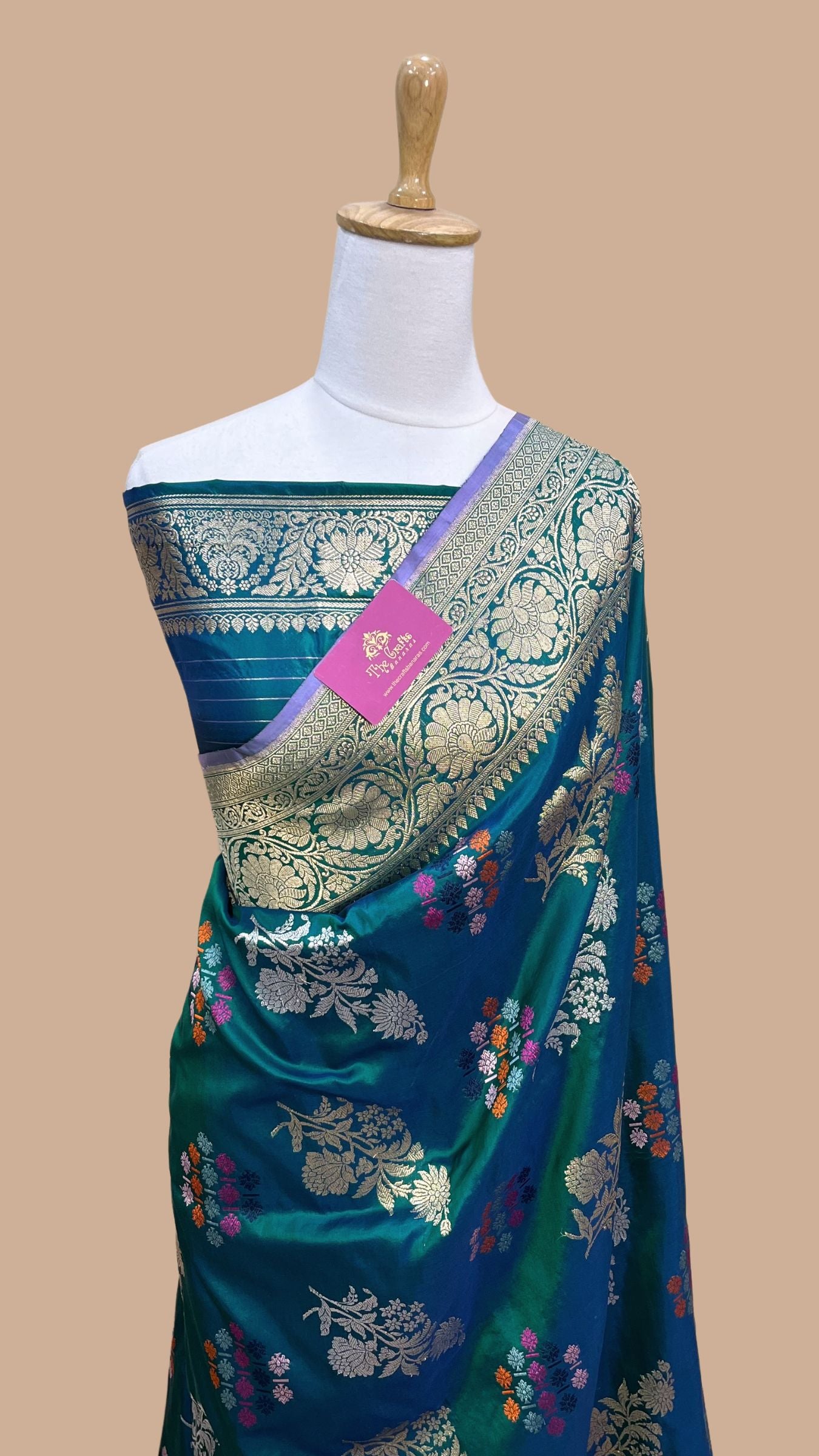 Pure Katan Silk Handloom Banarasi Saree - All Over Kadiyal Jaal Work