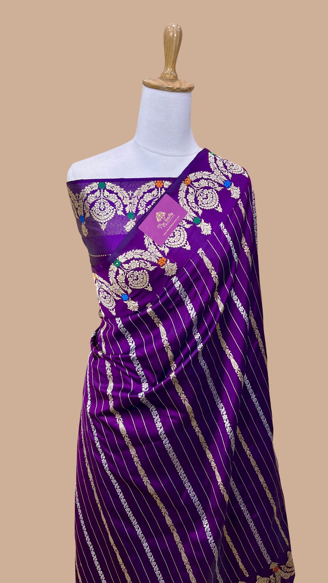 Pure Katan Silk Handloom Banarasi Saree - With Kadhua Meenakari work