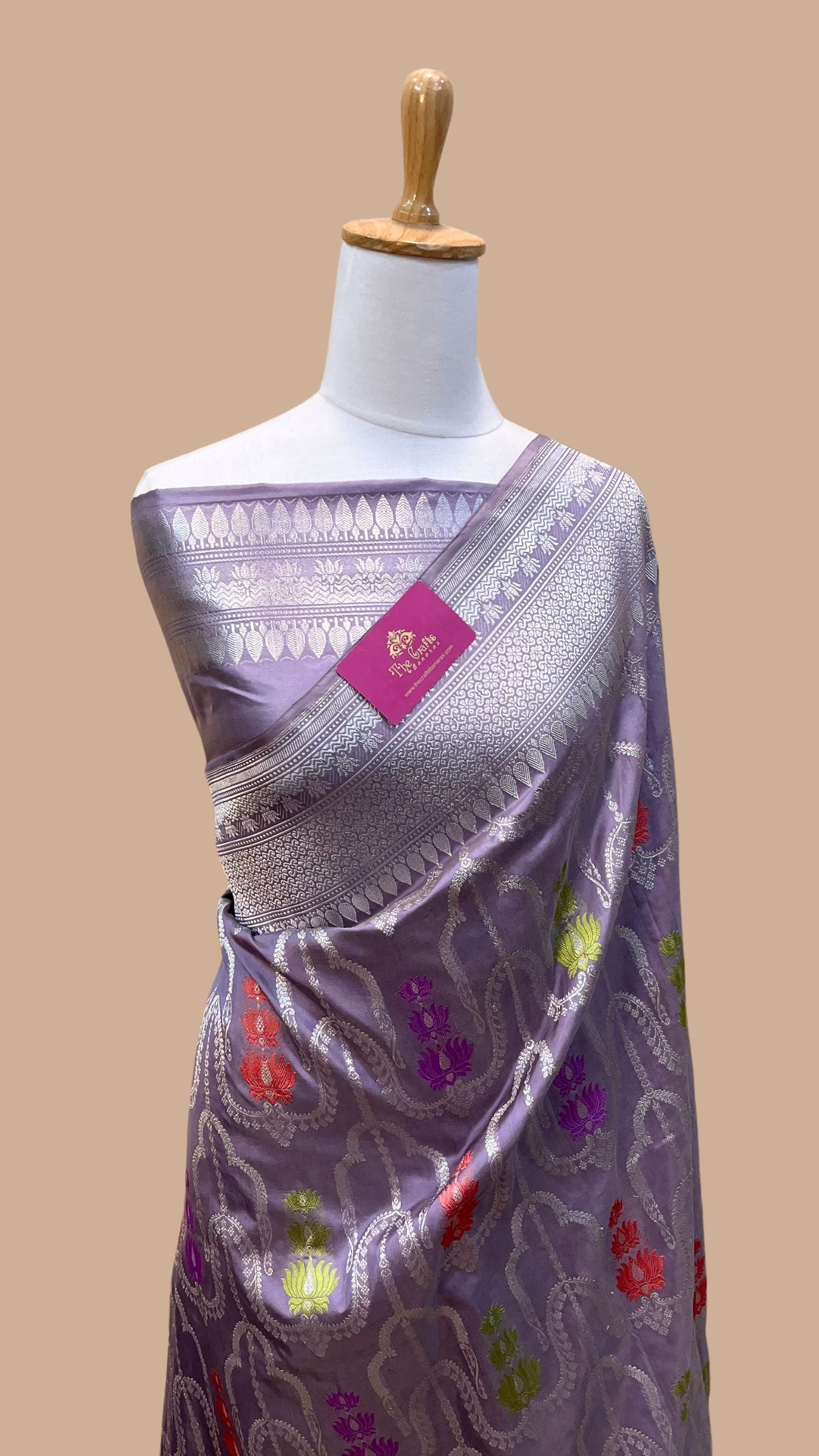 Pure Katan Silk Handloom Banarasi Saree - All Over Kadiyal Jaal Work