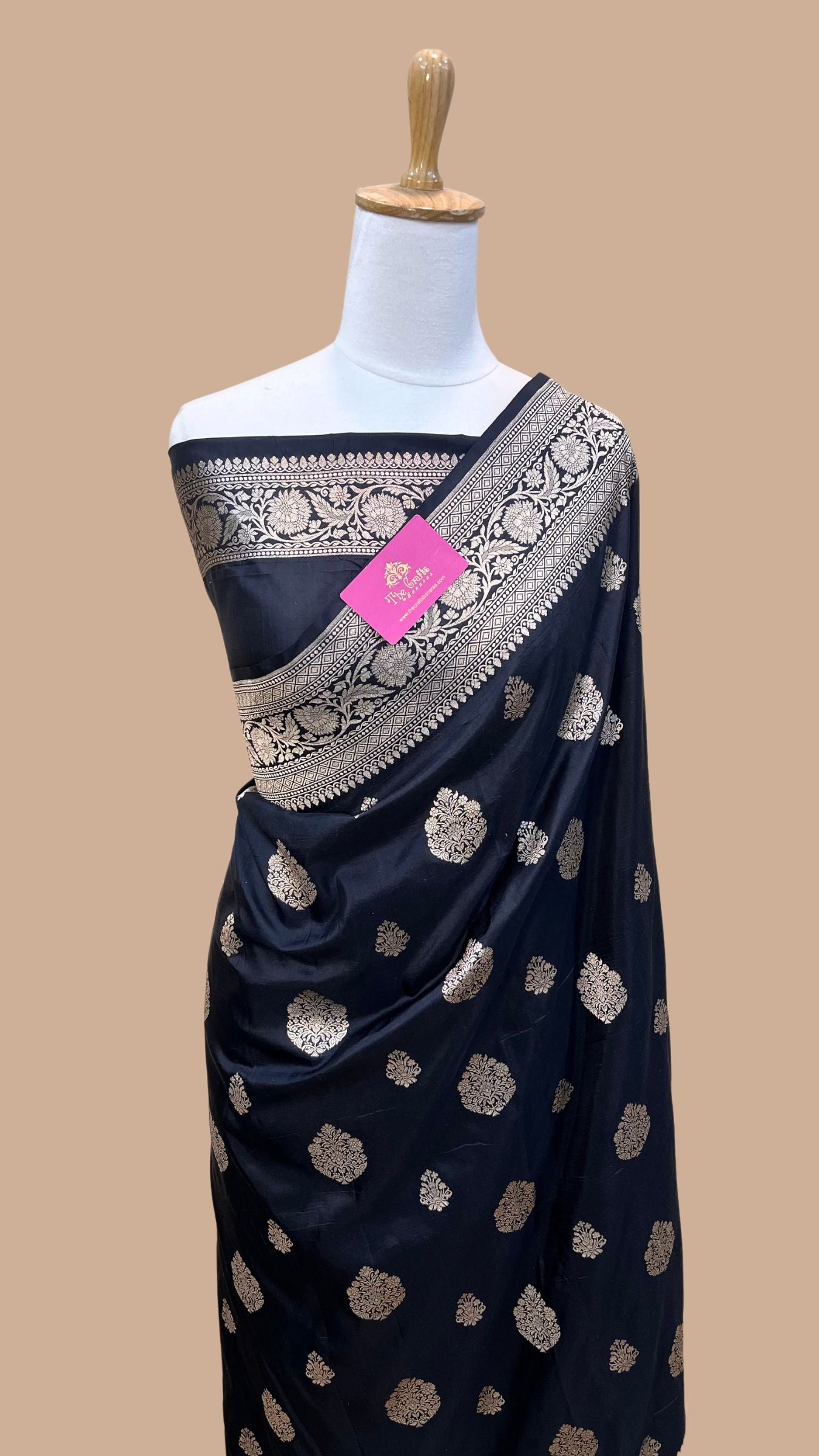 Pure Katan Silk Handloom Banarasi Saree - Jaal work