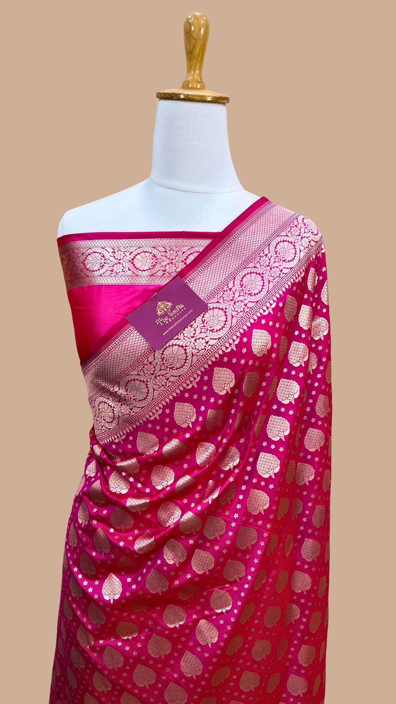 Pure Katan Silk Handloom Banarasi Saree - Jaal work