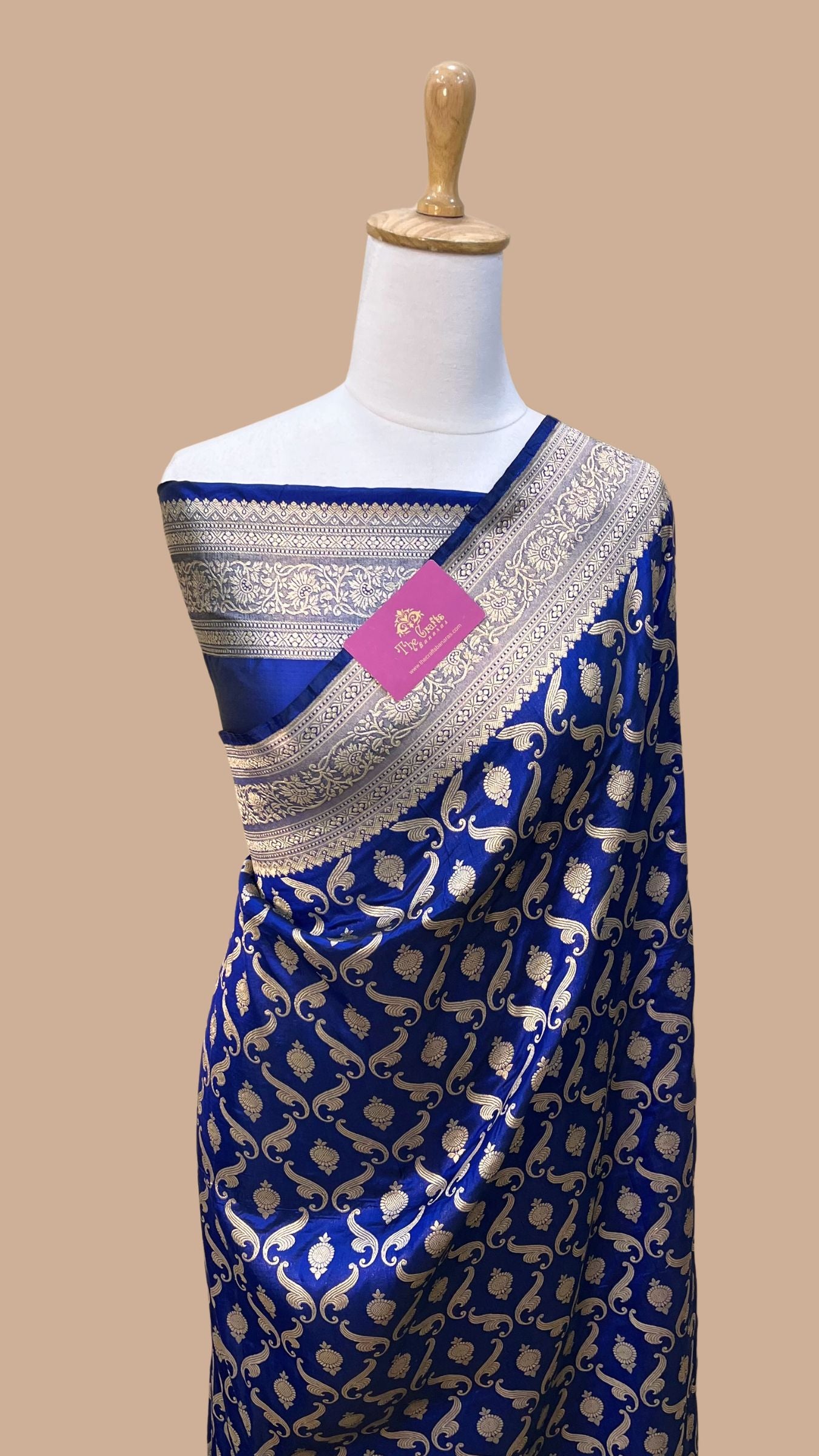 Pure Katan Silk Handloom Banarasi Saree - Jaal work