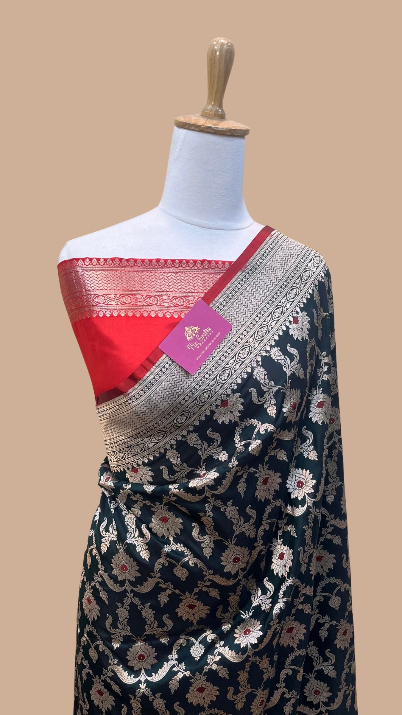 Pure Katan Silk Handloom Banarasi Saree - Jaal Work With Meenakari