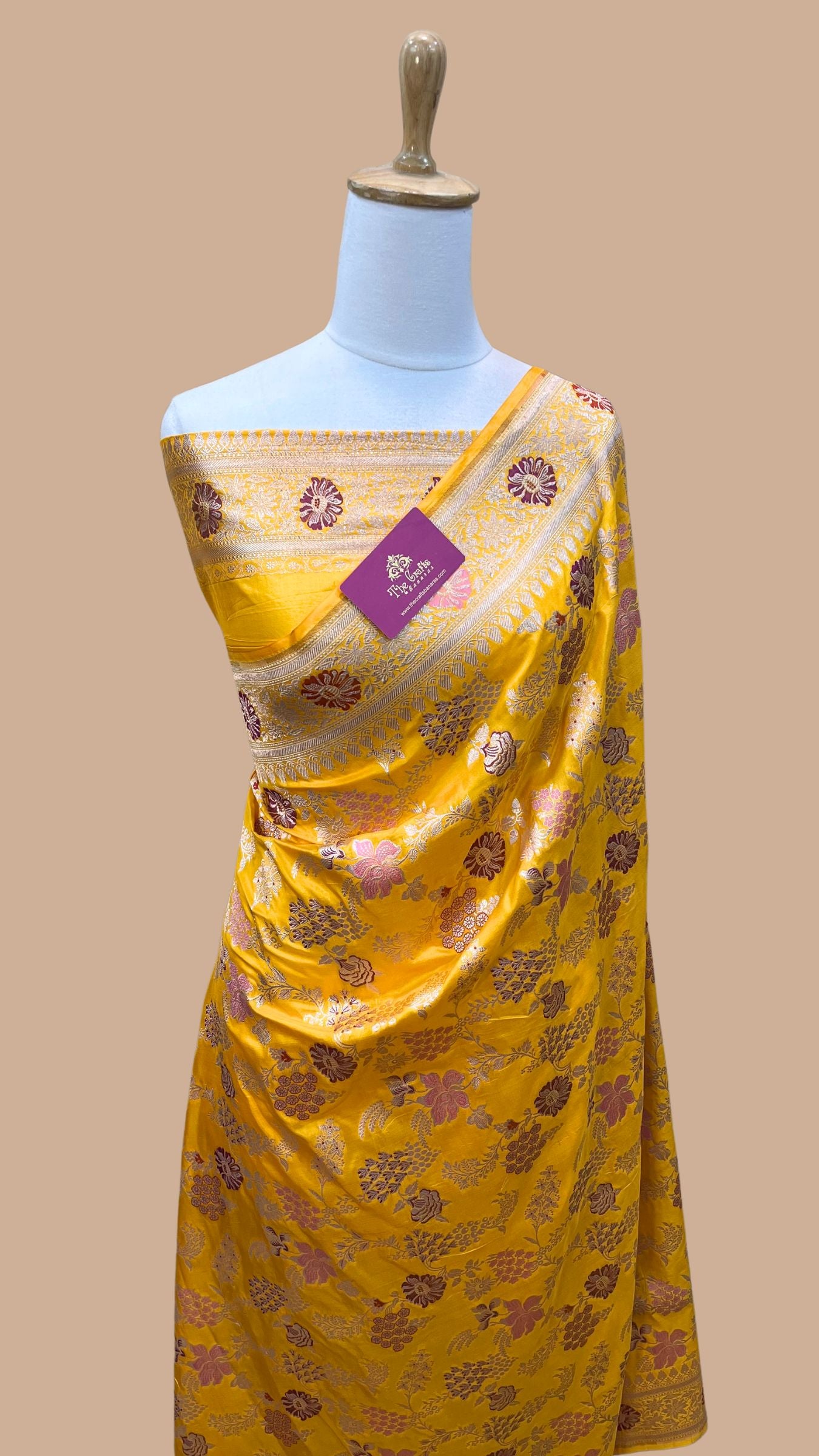 Pure Katan Silk Handloom Banarasi Saree - Jaal Work With Meenakari