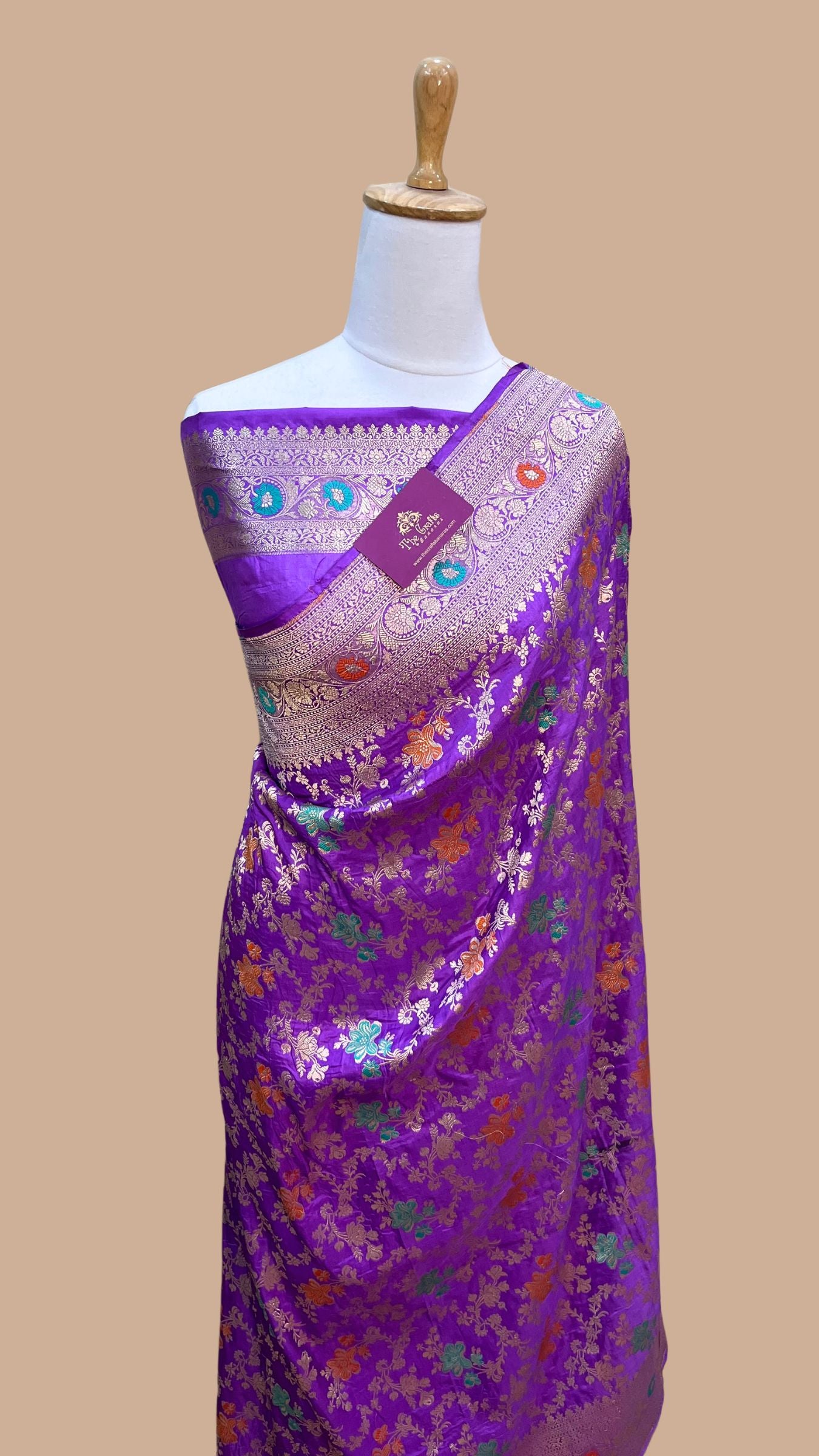Pure Katan Silk Handloom Banarasi Saree - Jaal With Meenakari