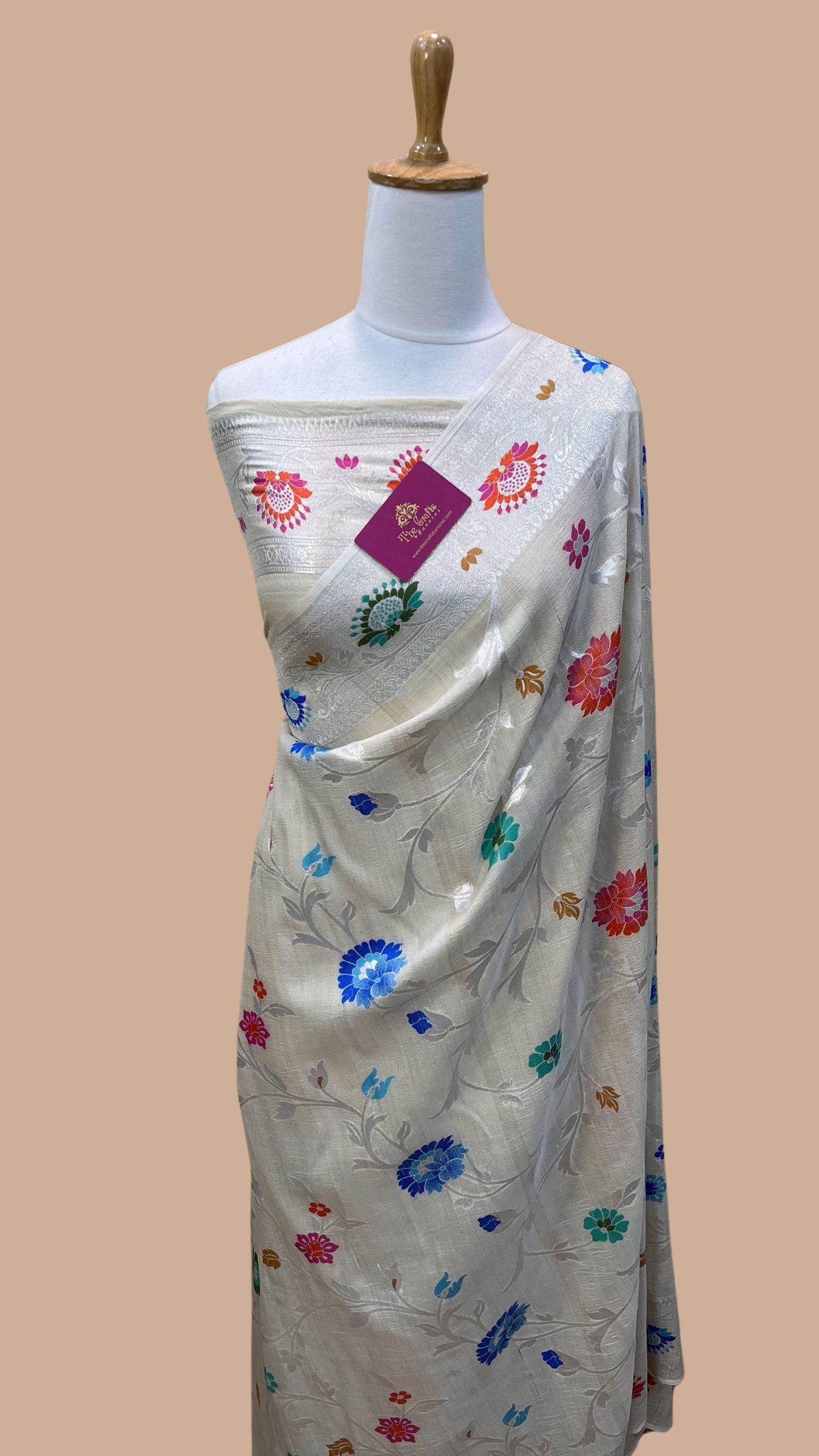 Tussar Georgette Handloom Banarasi Saree - Jaal with Meenakari