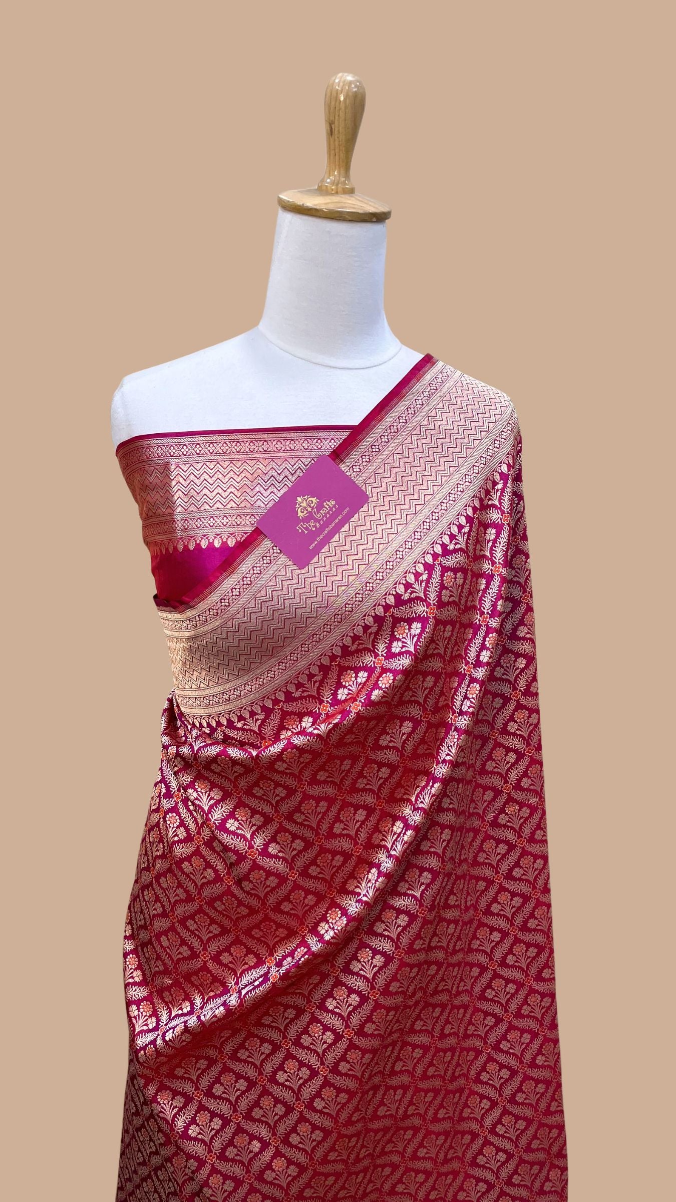 Pure Katan Silk Handloom Banarasi Saree - Tanchui Brocade Meena