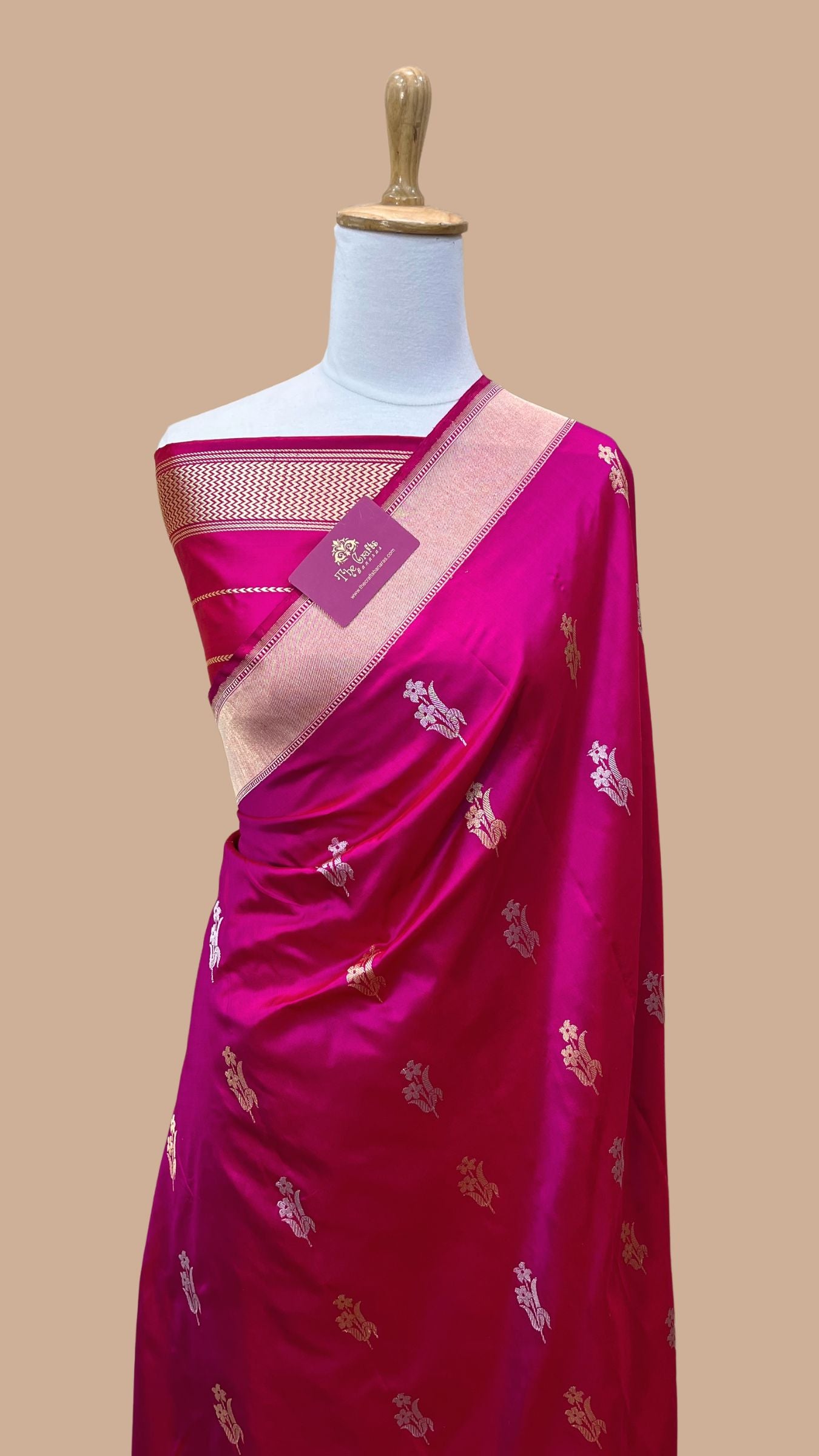 Pure Katan Silk Handloom Banarasi Saree - with sona rupa kadhua motifs