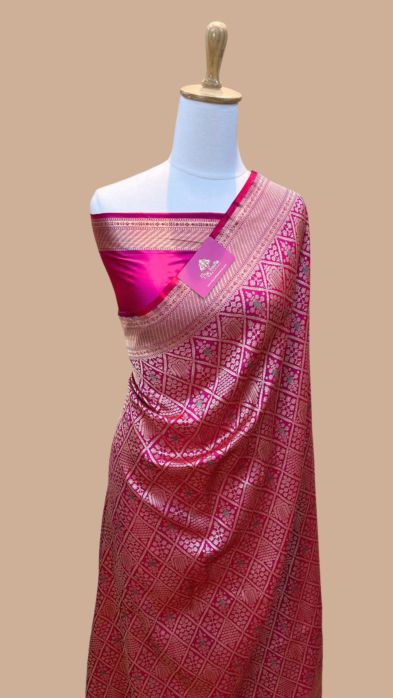 Pure Katan Silk Handloom Banarasi Saree - Tanchui Brocade Meena