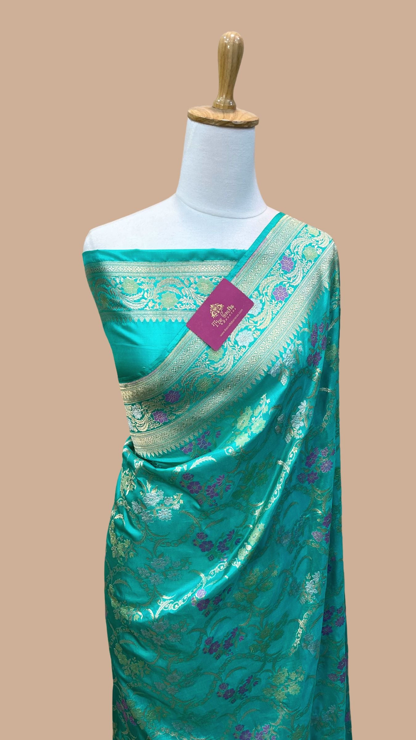Pure Katan Silk Handloom Banarasi Saree - Jaal Work With Meenakari