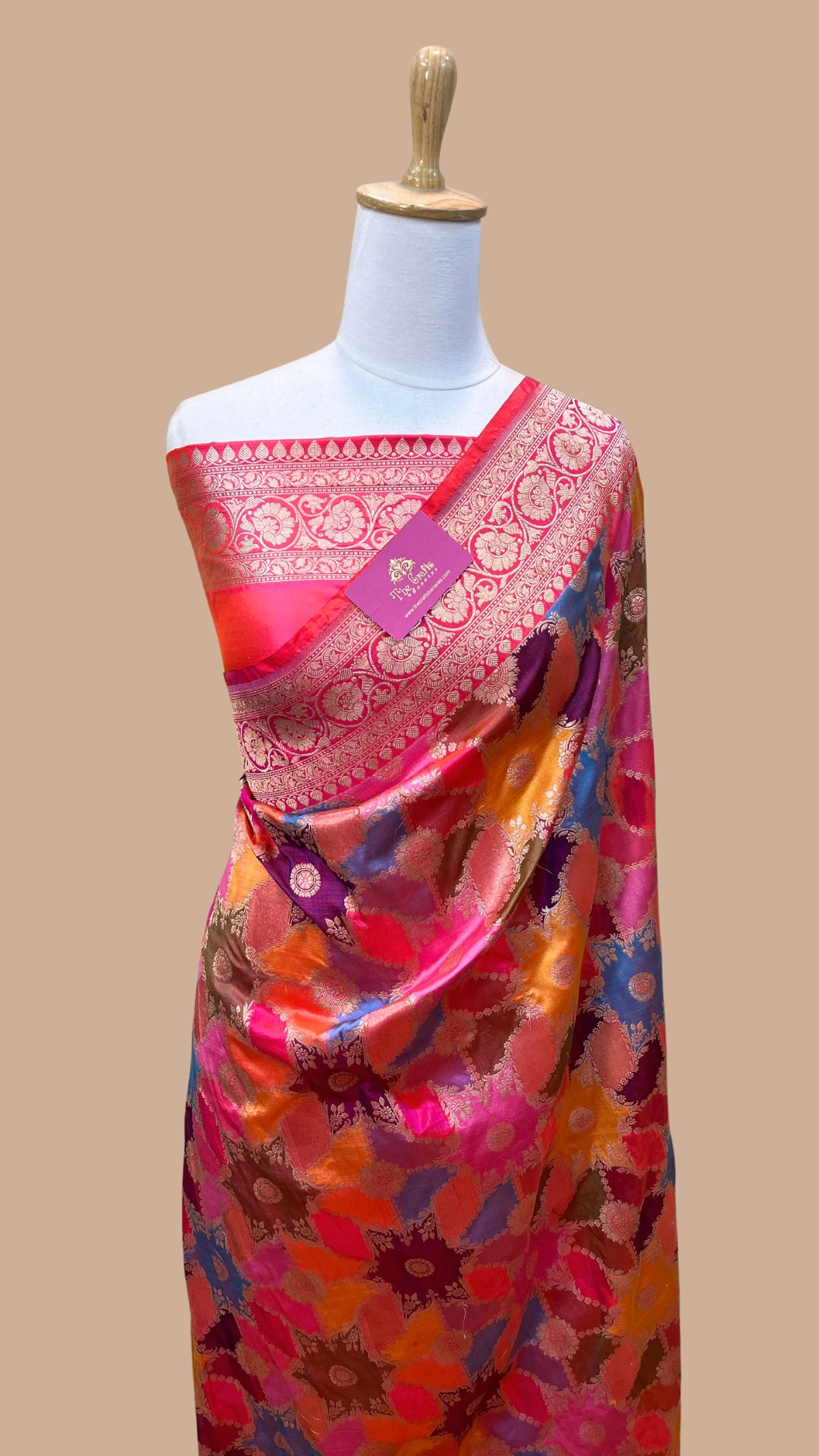 Rangkat Pure Katan Silk Handloom Banarasi Saree - Jaal Work With Meenakari