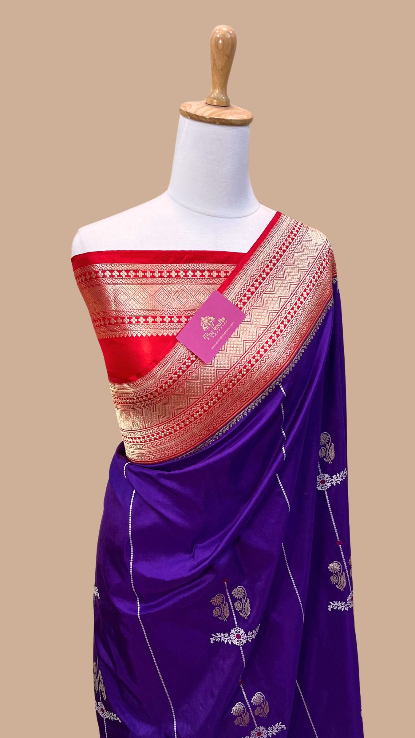 Pure Katan Silk Handloom Banarasi Saree - with kadhua meenakari motifs