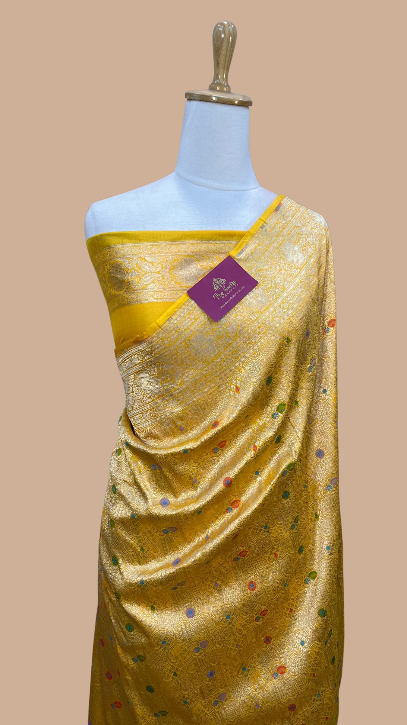 Pure Katan Silk Handloom Banarasi Saree - Tanchui Brocade Meena