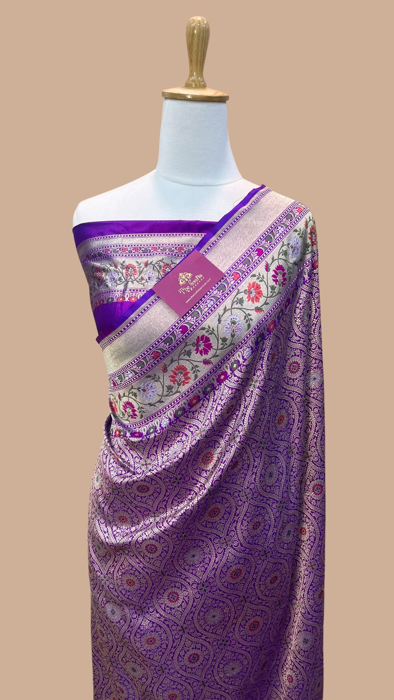 Pure Katan Silk Handloom Banarasi Saree - Tanchui Brocade Meena