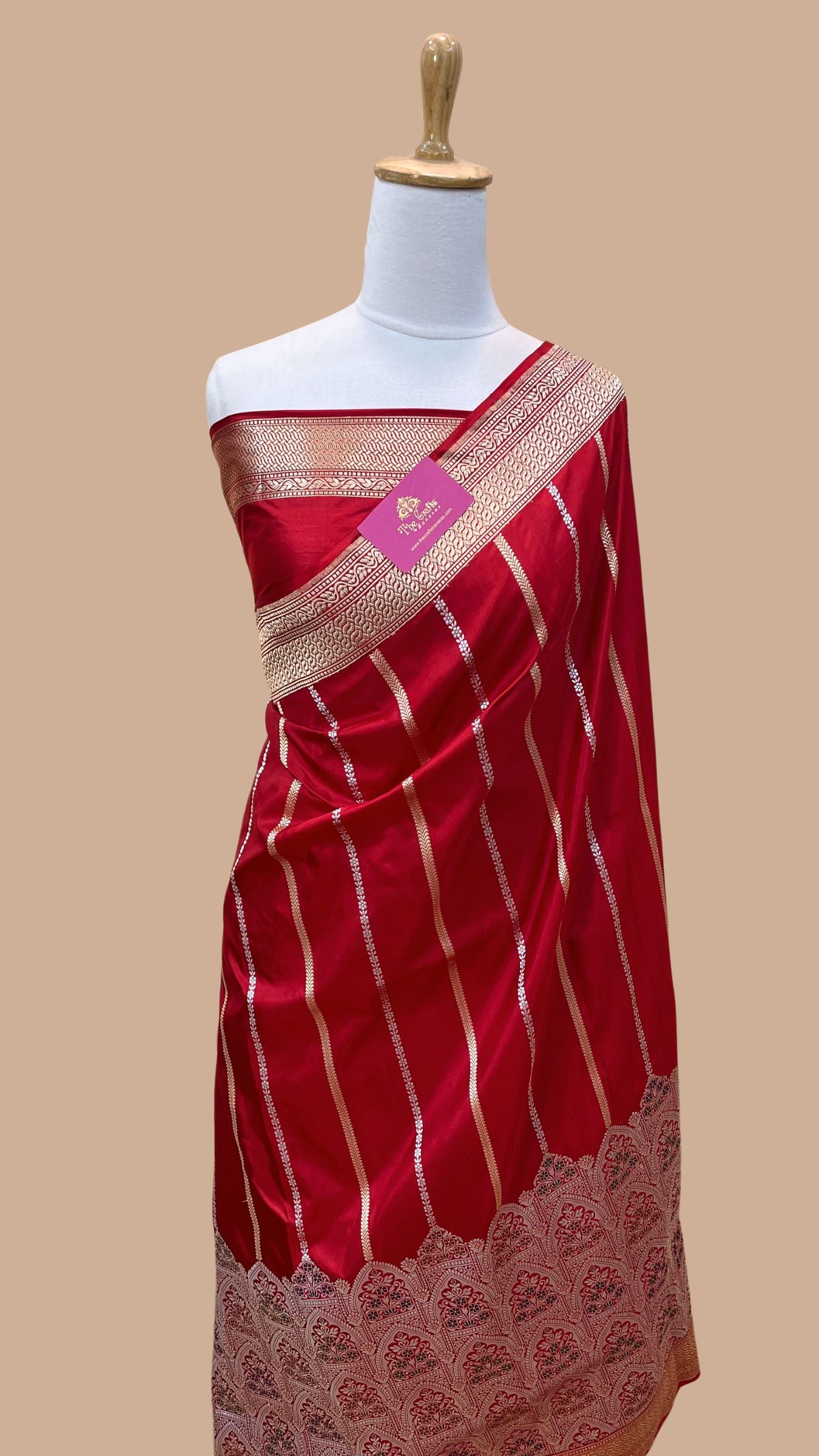 Pure Katan Silk Handloom Brocade Banarasi Saree - with kadhua meenakari work