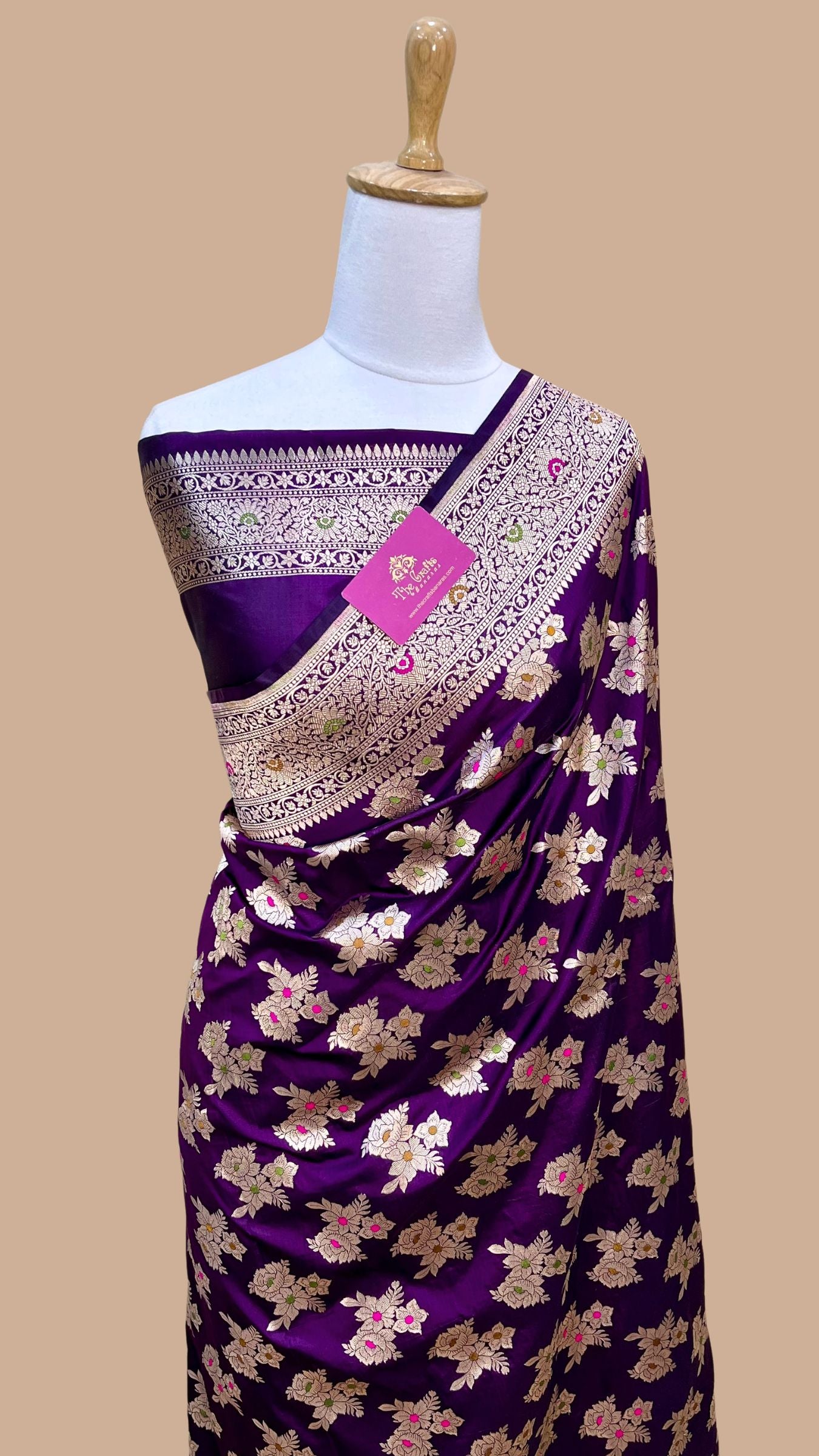 Pure Katan Silk Handloom Banarasi Saree - Jaal Work With Meenakari