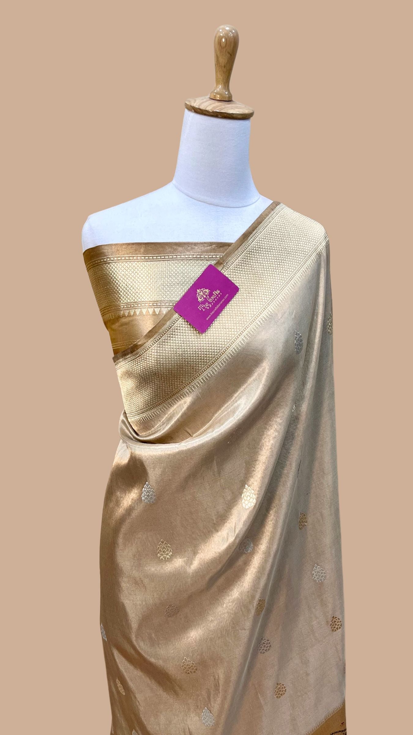 Pure Tissue Silk Handloom Banarasi Saree - with kadhua sona rupa motifs