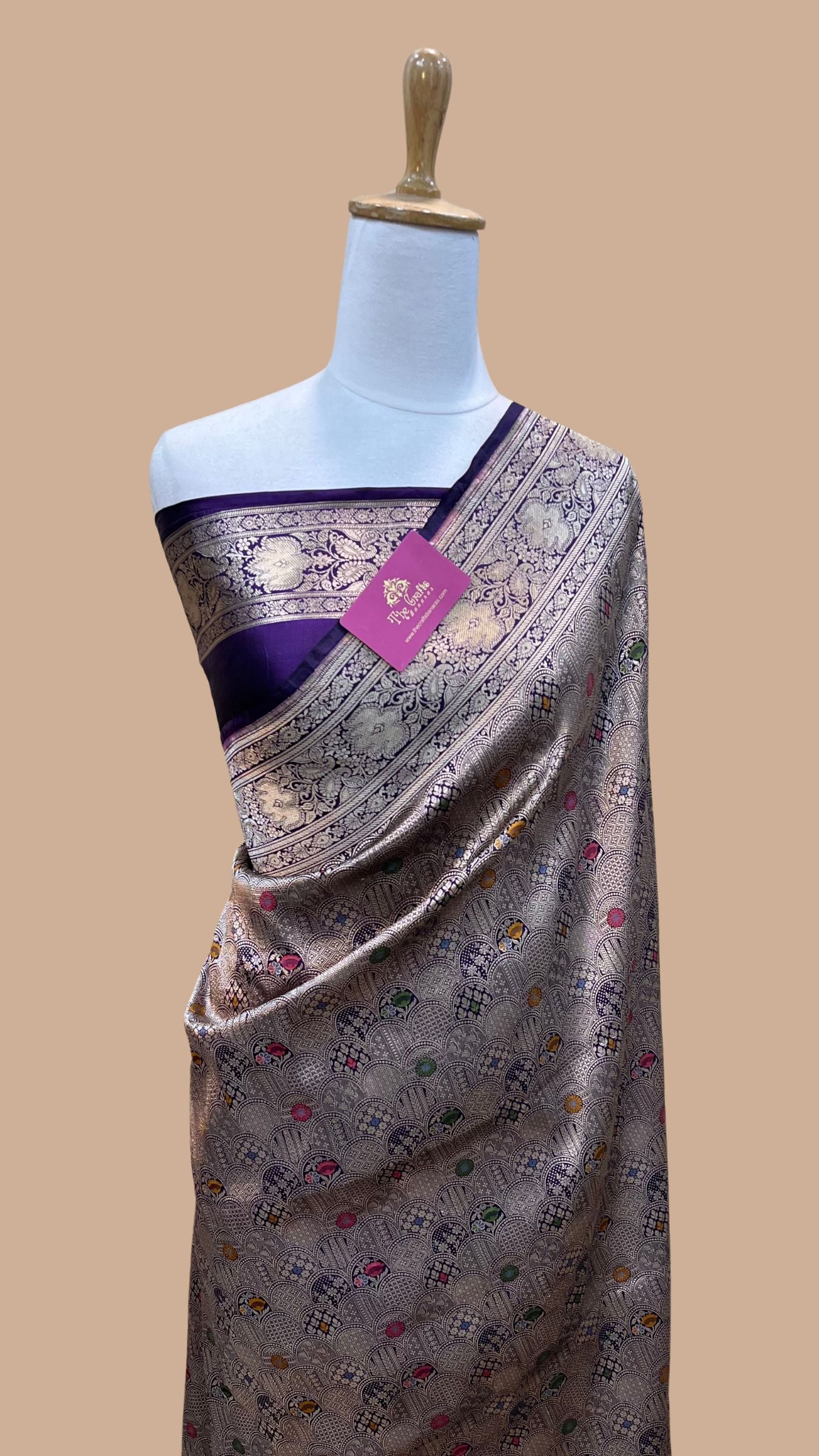 Pure Katan Silk Handloom Banarasi Saree - Tanchui Brocade Meena