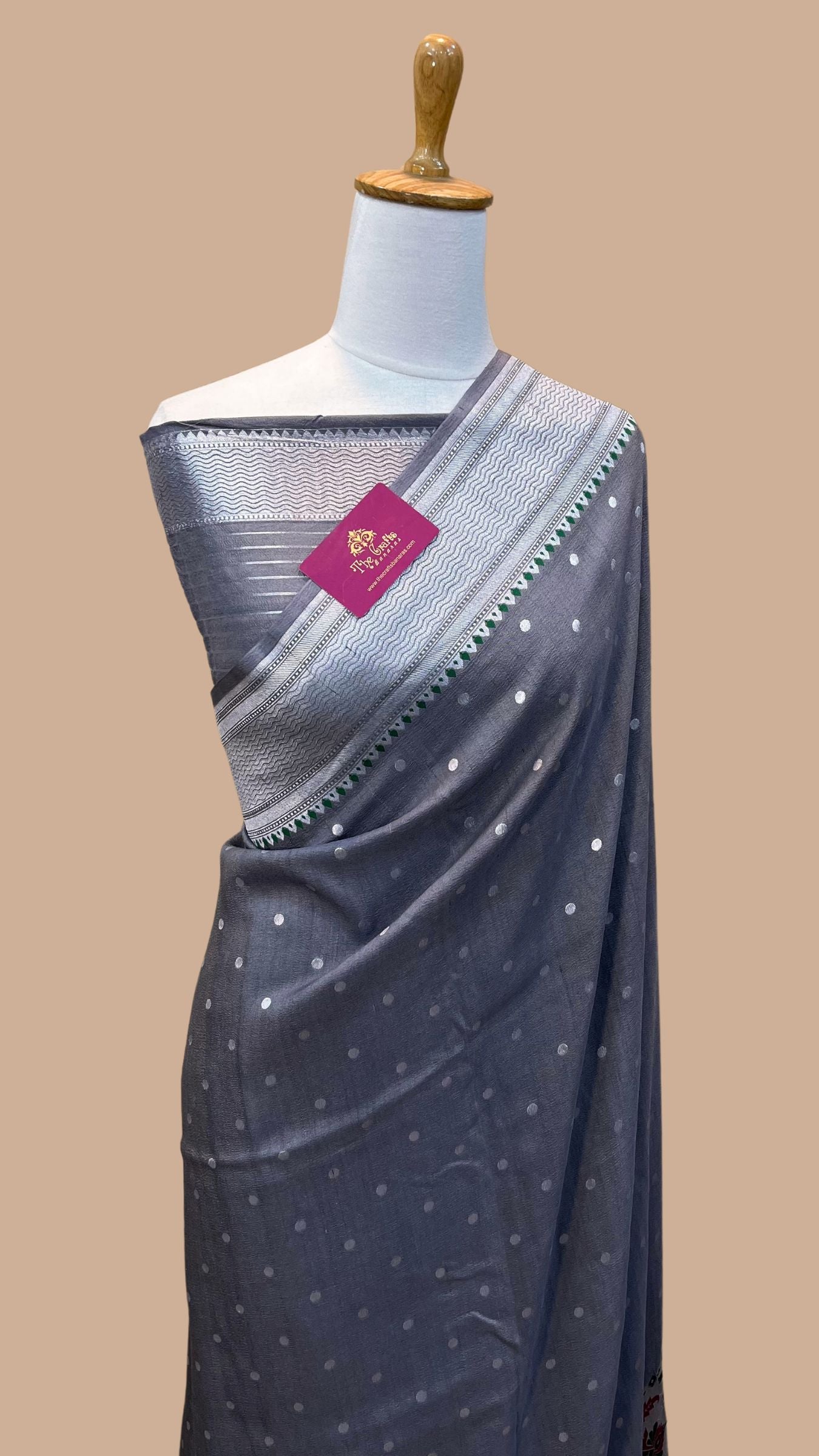 Tussar Georgette Handloom Banarasi Saree - Meenakari