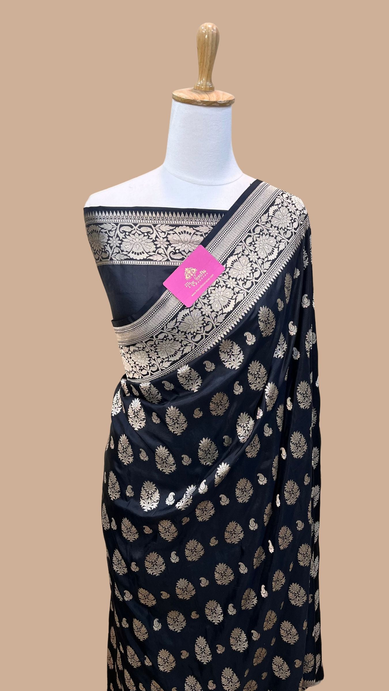 Pure Katan Silk Handloom Banarasi Saree - Jaal work