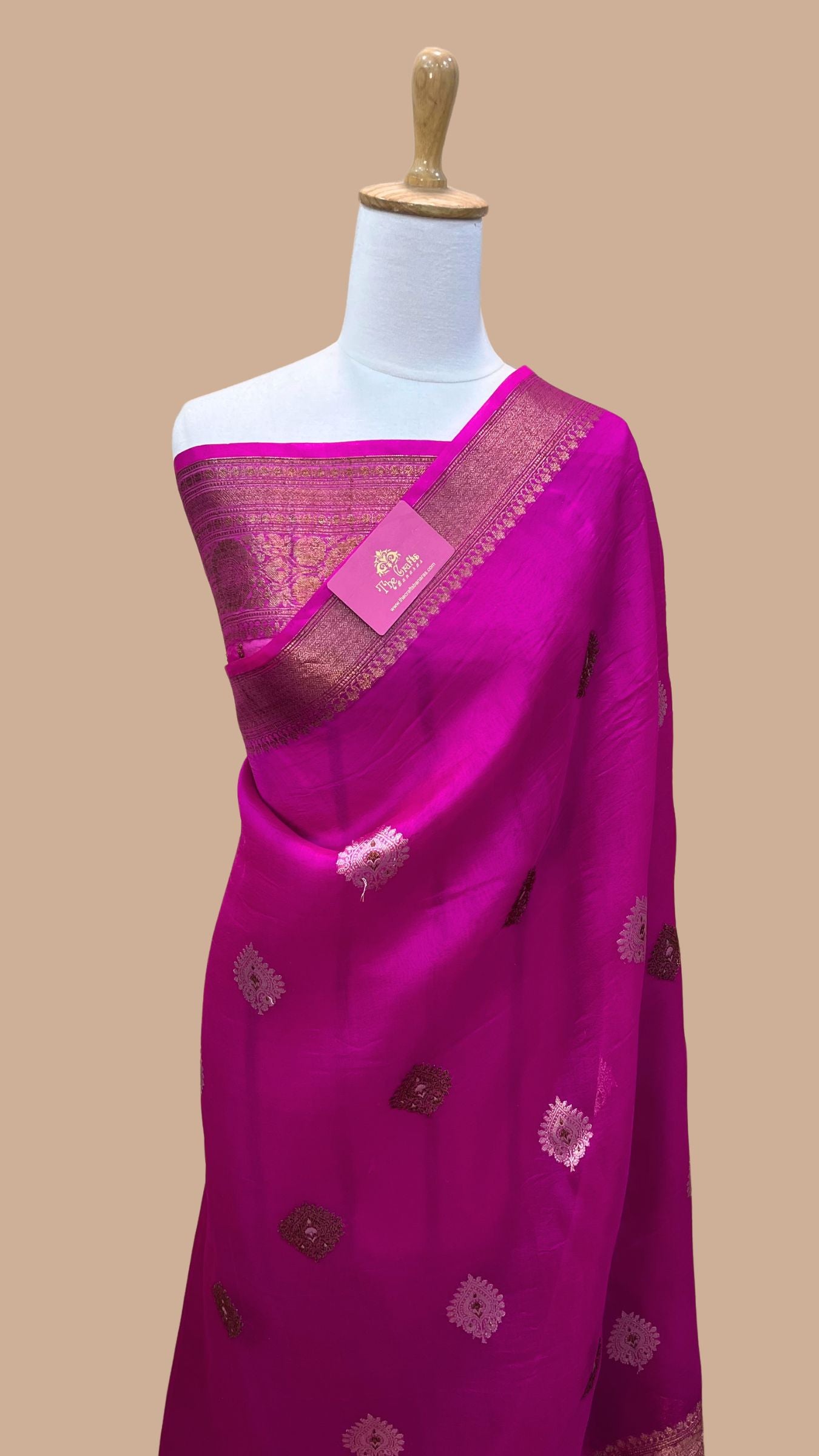 Pure Kora Silk Handloom Banarasi Saree - Alfi Kadhua motifs