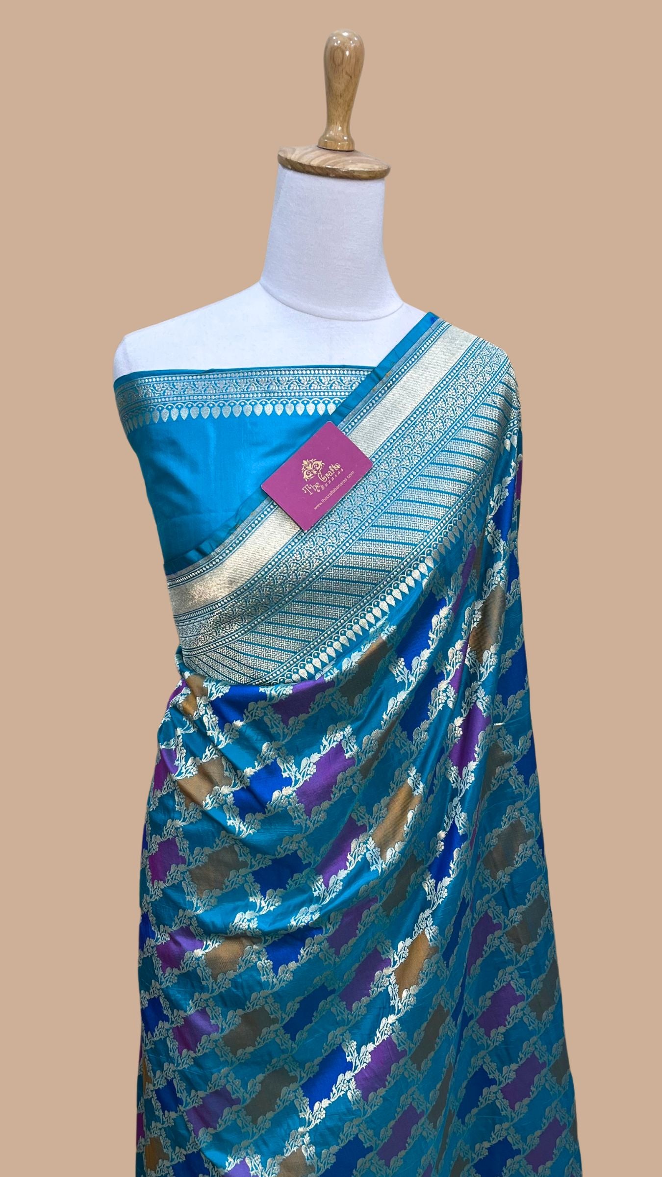 Rangkat Pure Katan Silk Handloom Banarasi Saree - Jaal Work With Meenakari