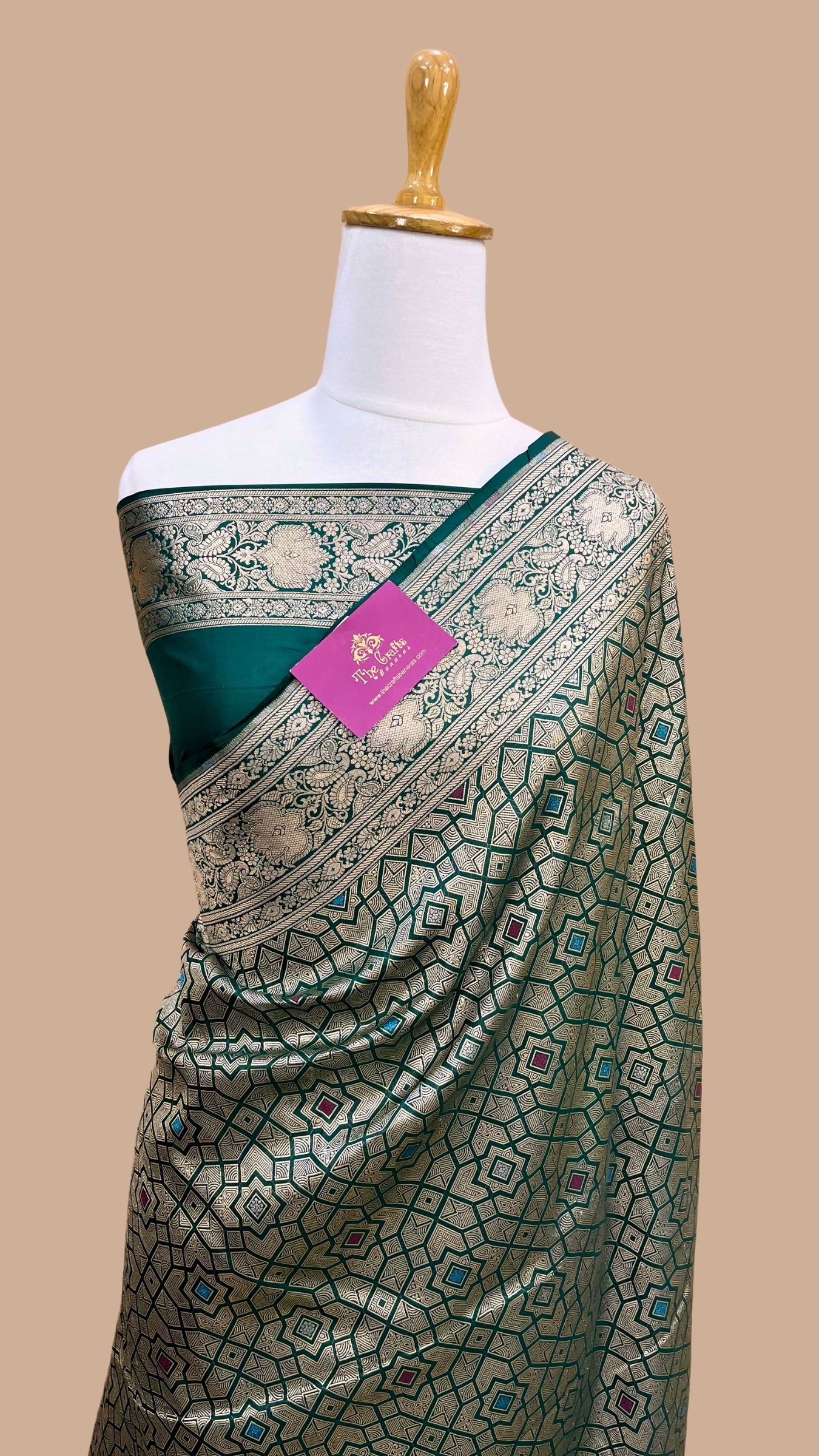 Pure Katan Silk Handloom Banarasi Saree - Tanchui Brocade Meena