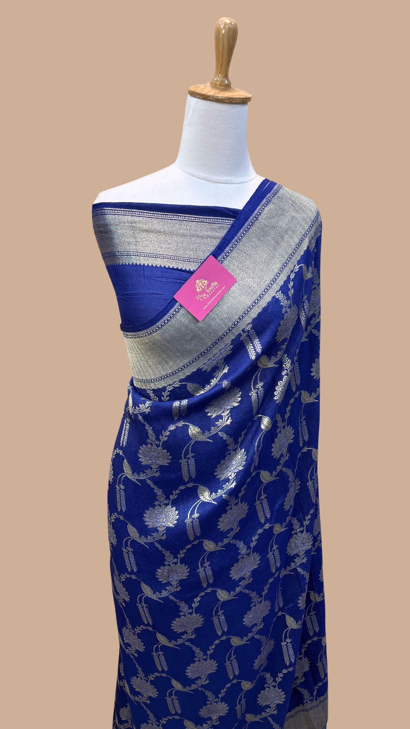 Tussar Georgette Handloom Banarasi Saree - Jaal with Meenakari