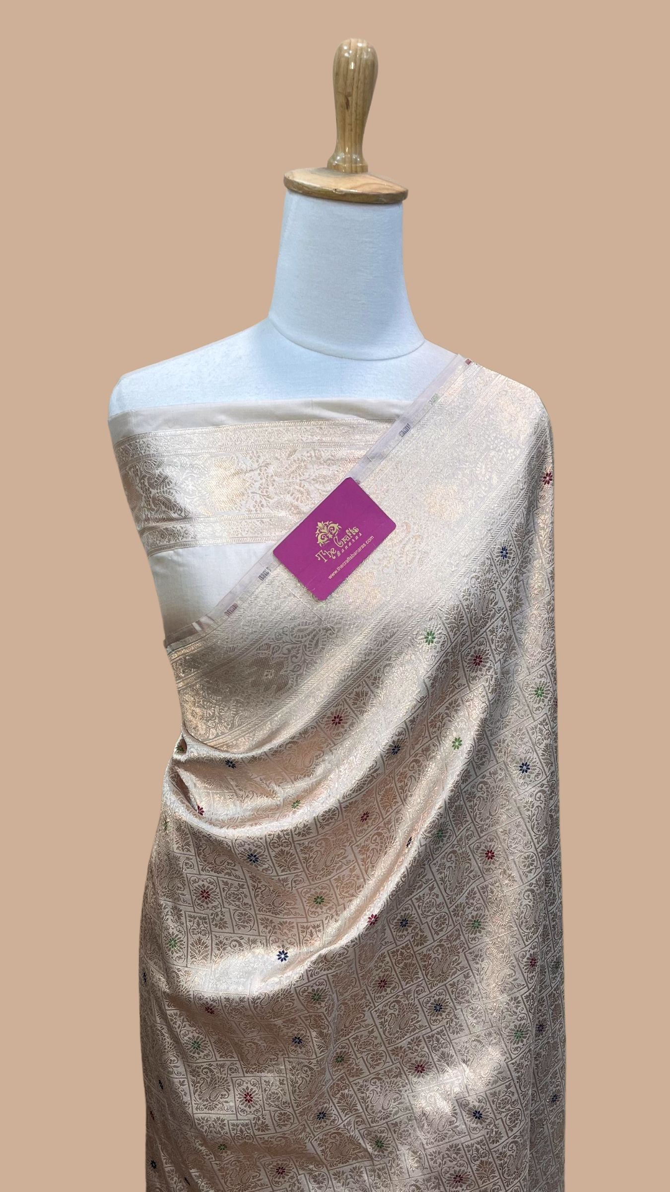 Pure Katan Silk Handloom Banarasi Saree - Tanchui Brocade Meena
