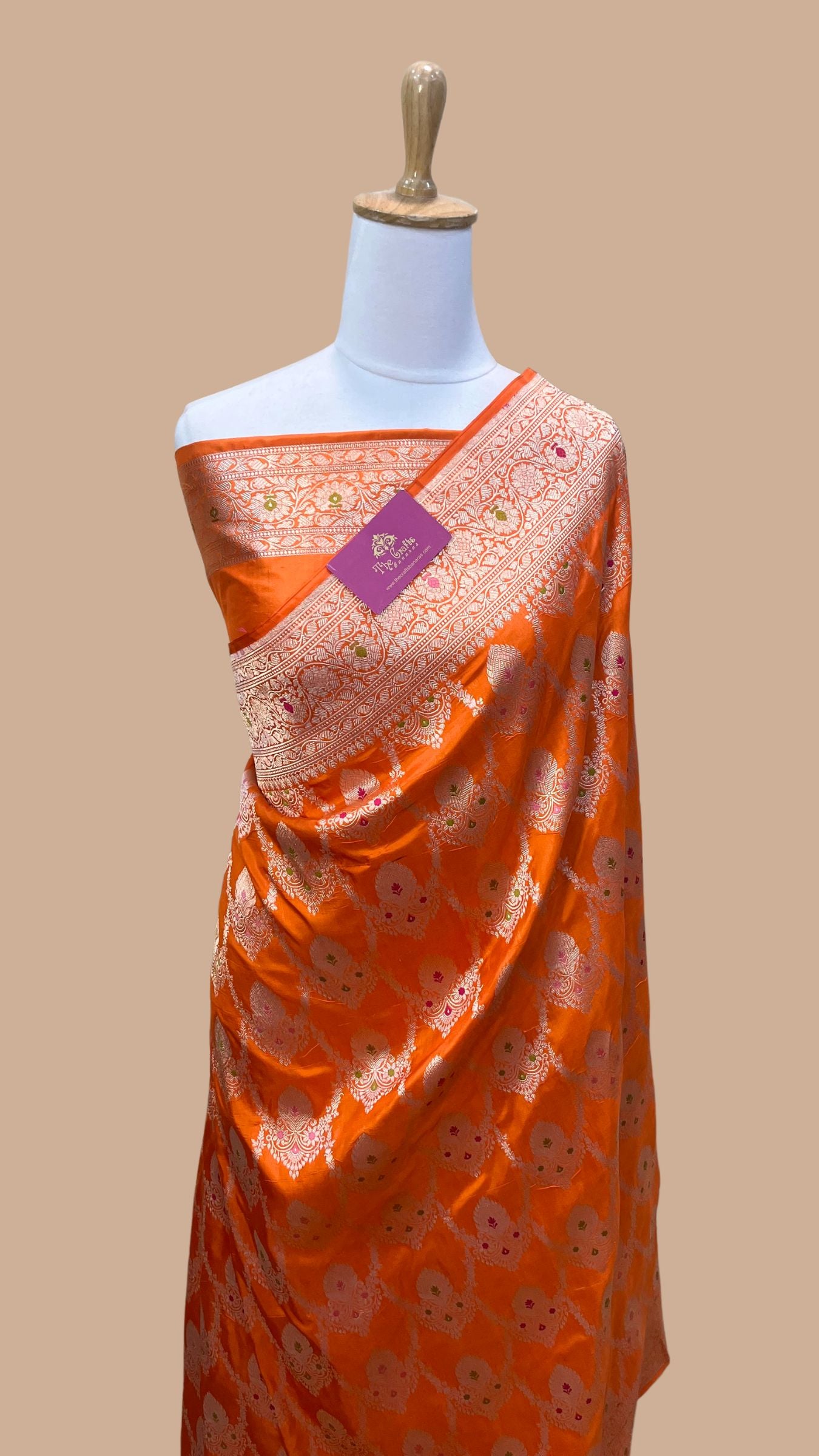 Pure Katan Silk Handloom Banarasi Saree - Jaal Work With Meenakari