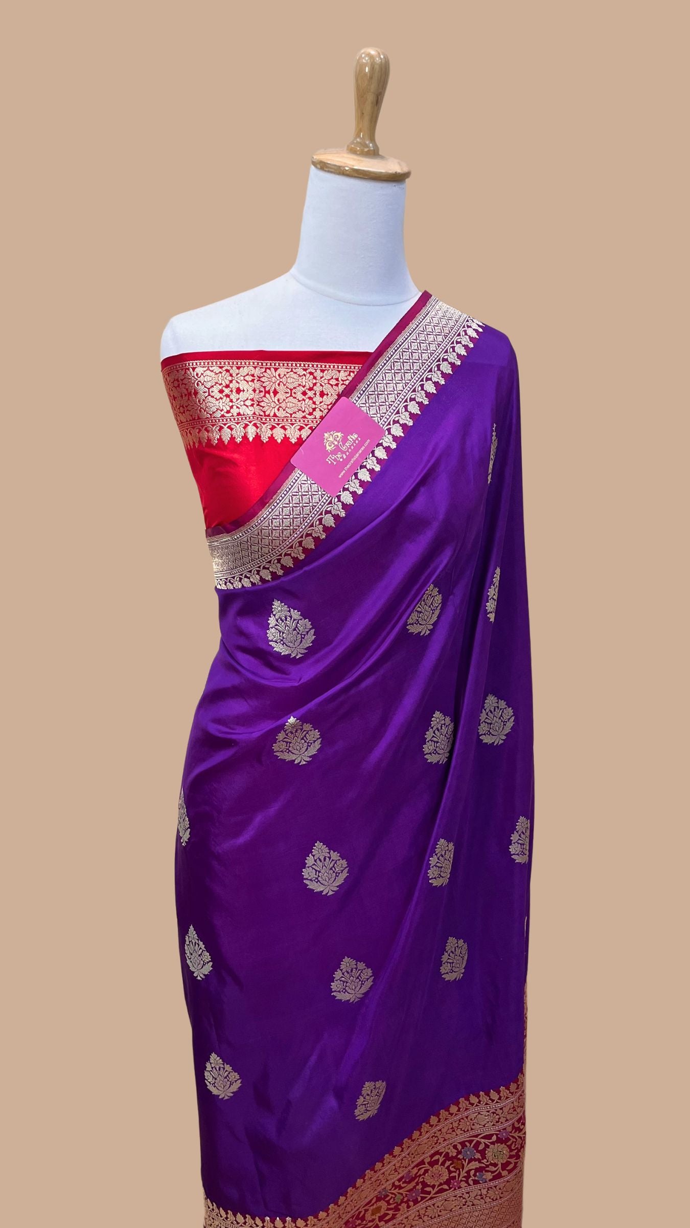 Pure Katan Silk Handloom Banarasi Saree - with kadhua motifs