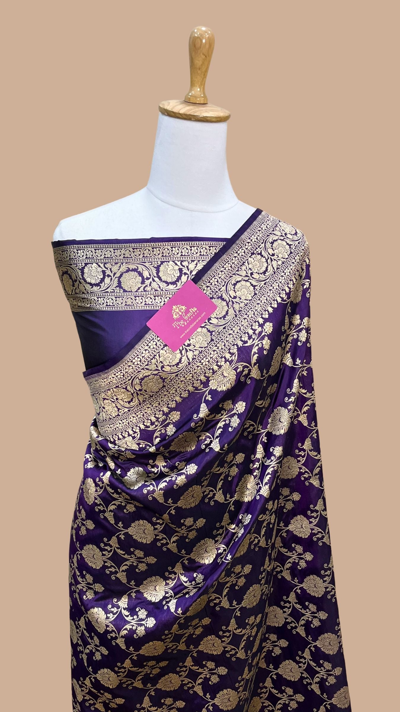 Pure Katan Silk Handloom Banarasi Saree - Jaal work
