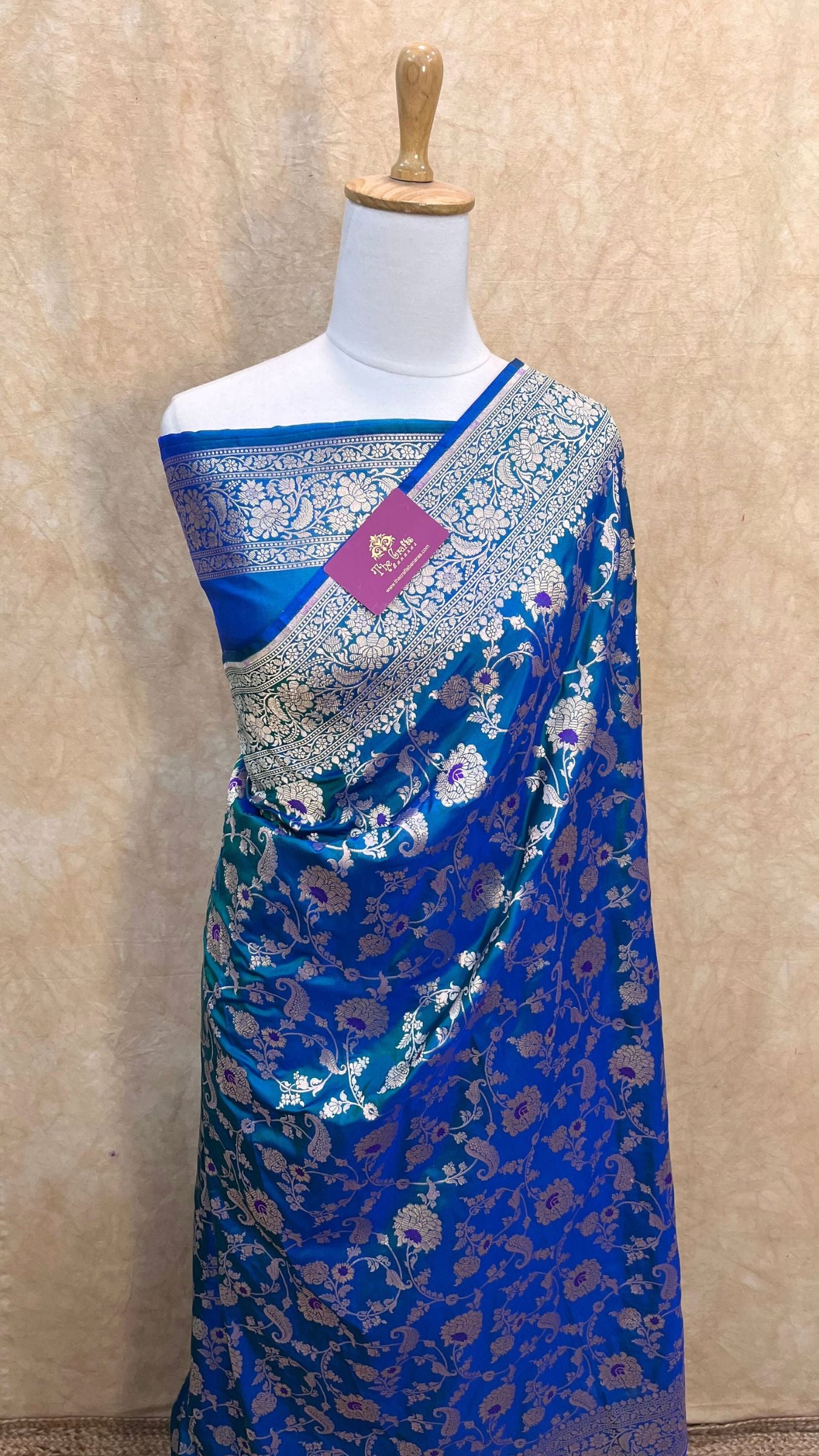 Pure Katan Silk Handloom Banarasi Saree - Jaal Work With Meenakari