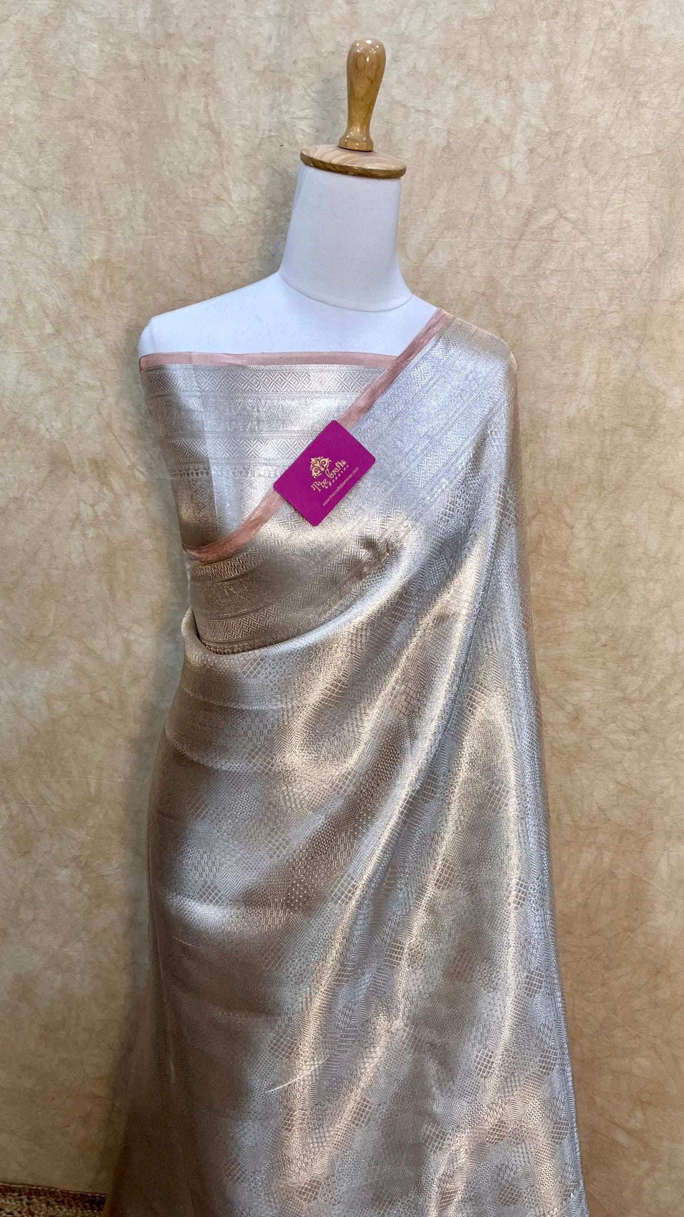 Pure Tissue Brocade Banarasi Saree