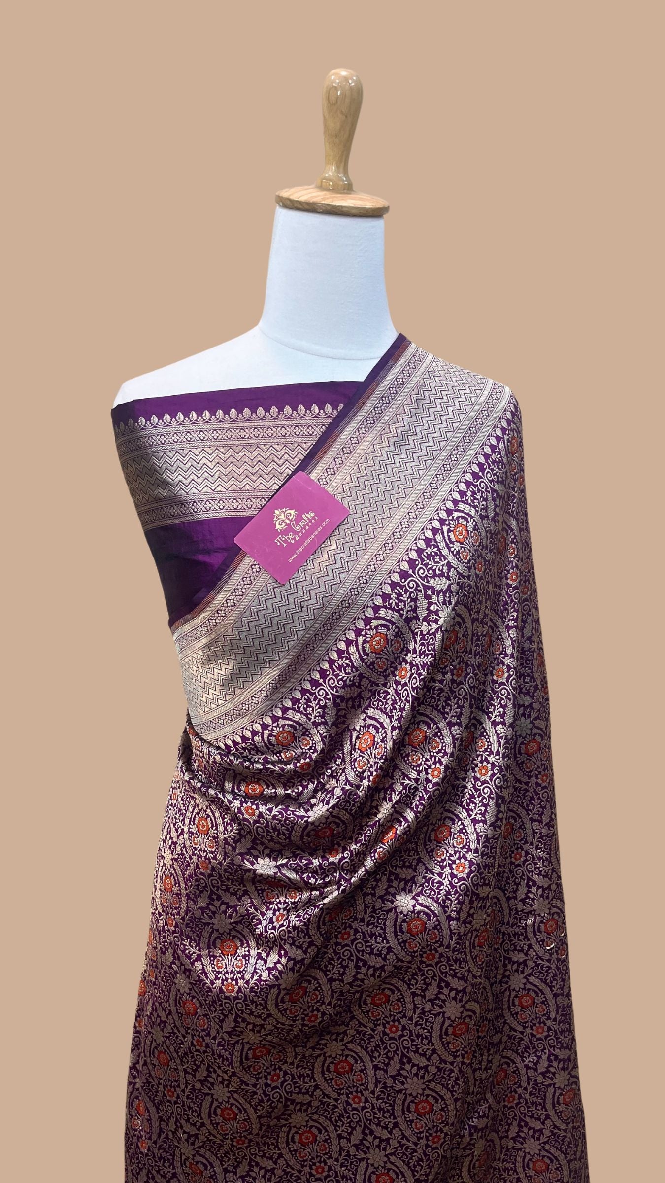 Pure Katan Silk Handloom Banarasi Saree - Tanchui Brocade Meena