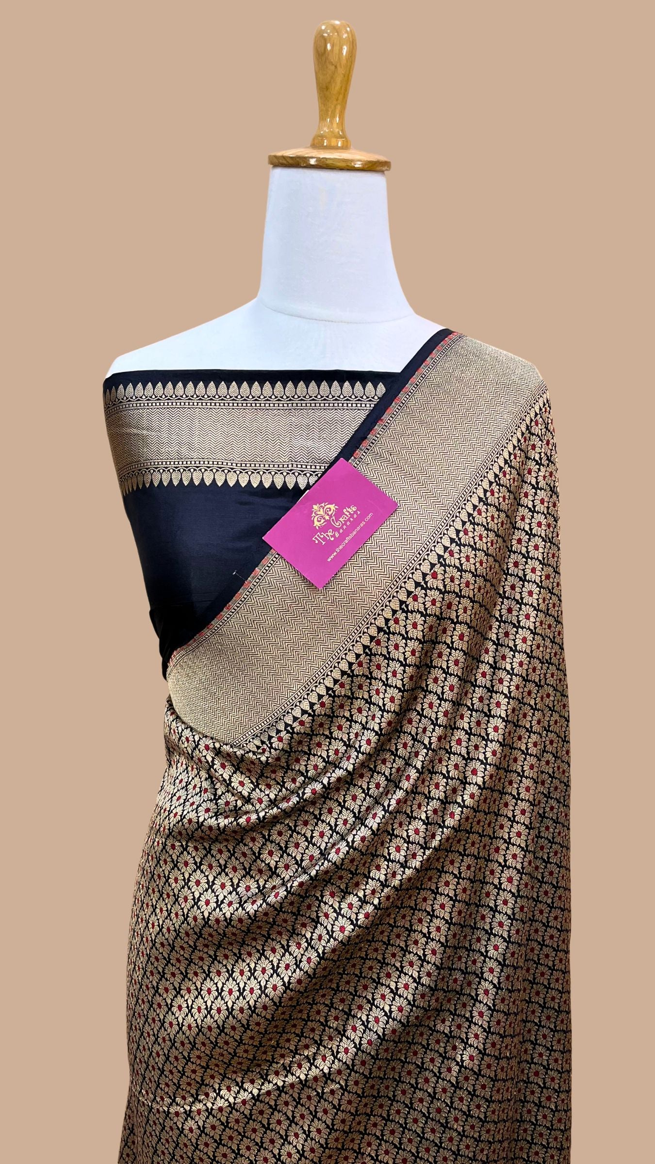 Pure Katan Silk Handloom Banarasi Saree - Tanchui Brocade Meena