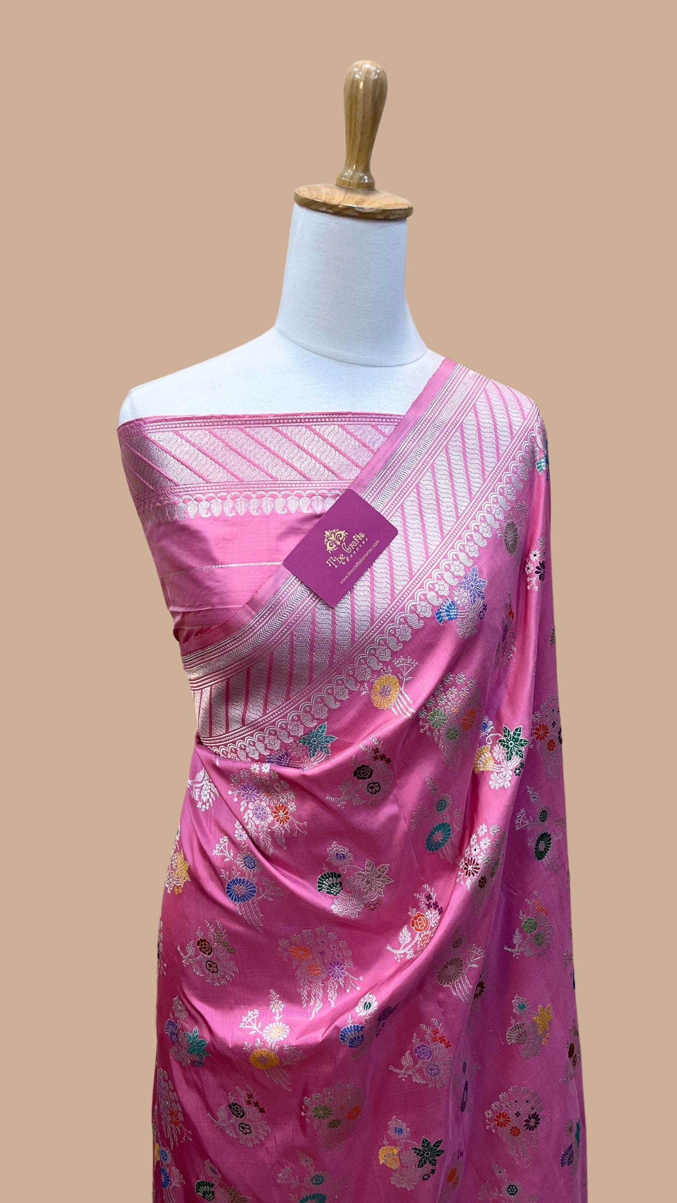 Pure Katan Silk Handloom Banarasi Saree - All Over Kadiyal Jaal Work