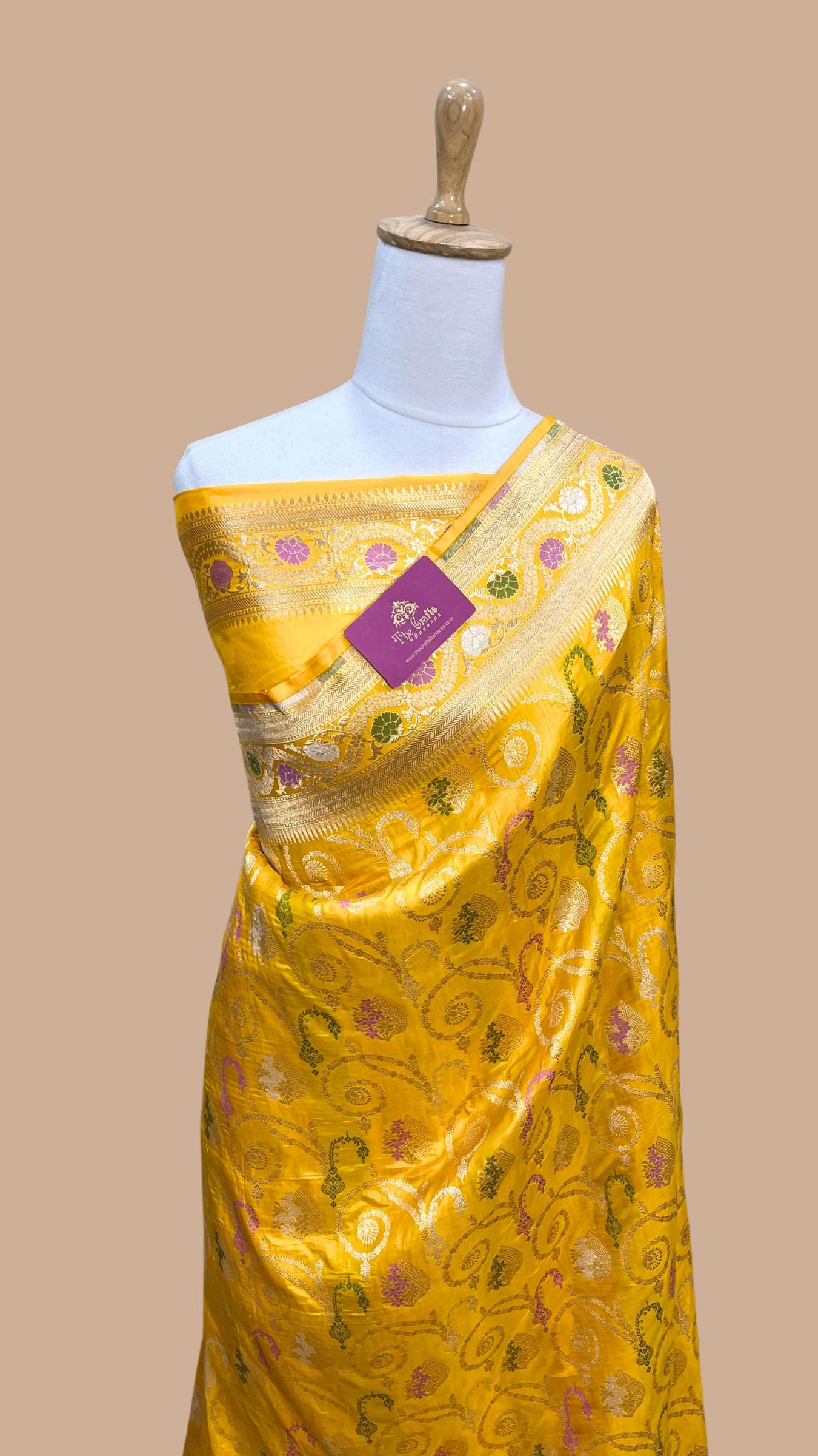 Pure Katan Silk Handloom Banarasi Saree - Jaal Work With Meenakari