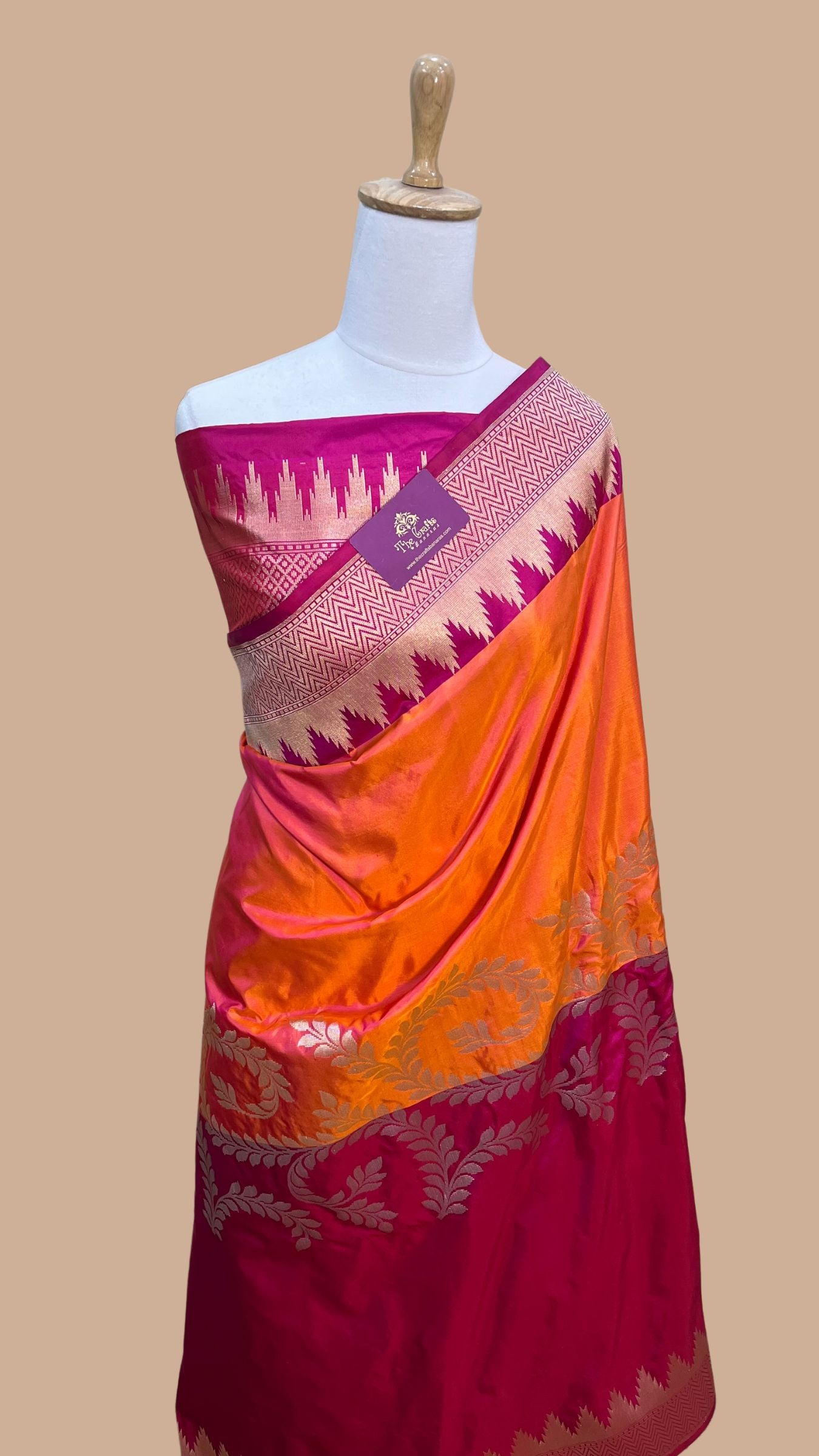 Rangkat Pure Katan Silk Handloom Banarasi Saree - with kadhua work