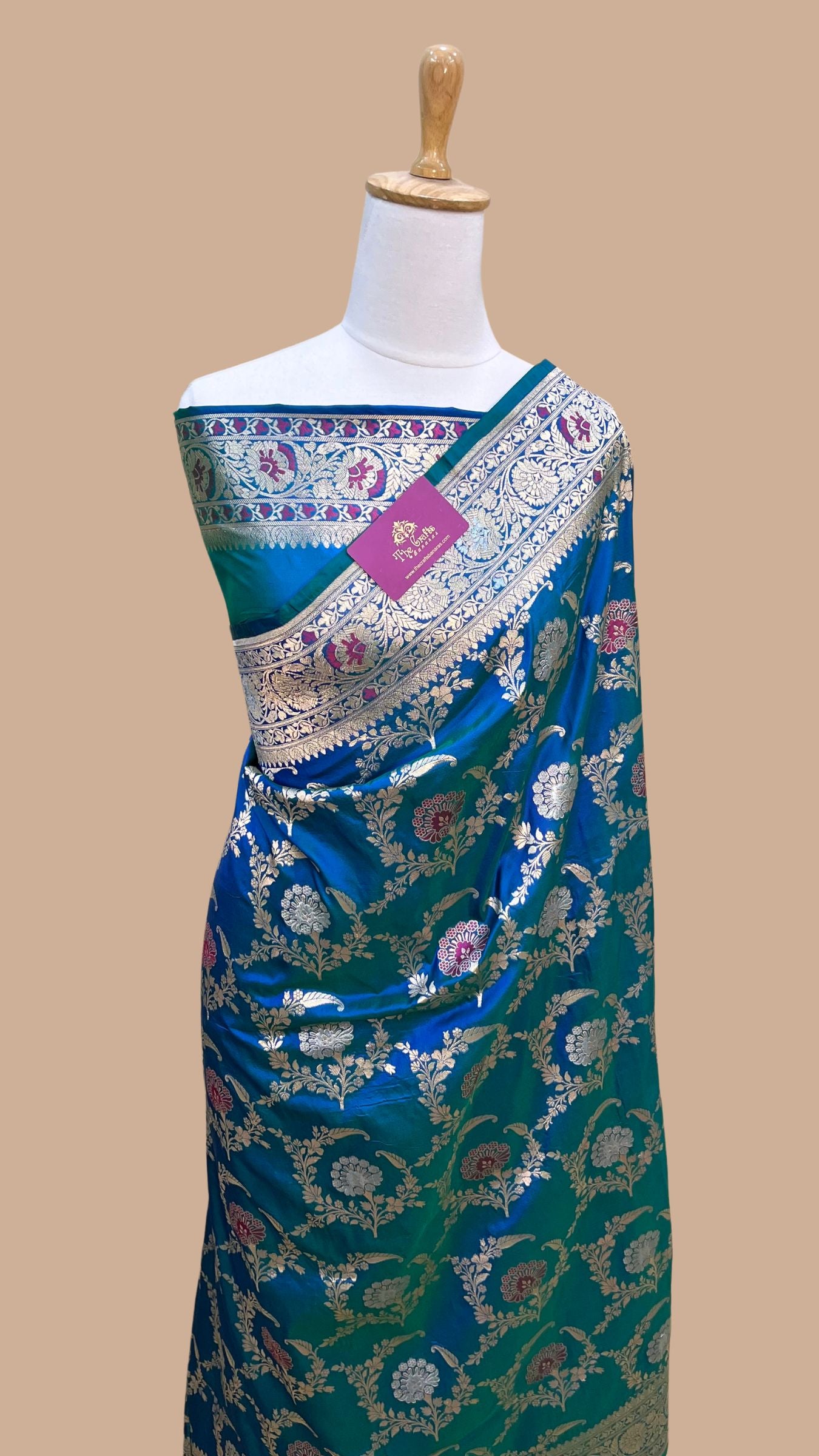 Pure Katan Silk Handloom Banarasi Saree - Jaal Work With Meenakari