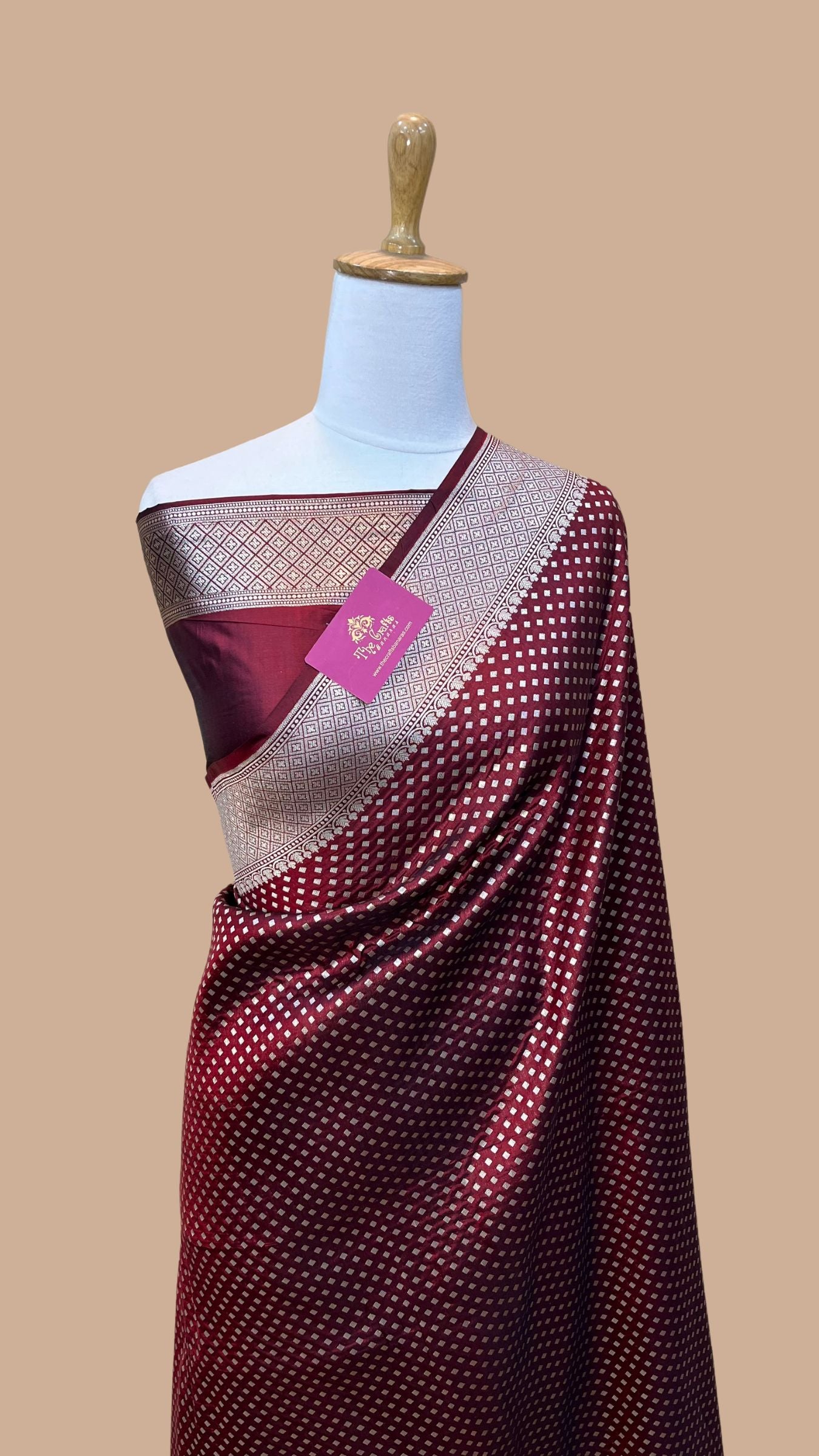 Pure Katan Silk Handloom Banarasi Saree - Chunri Buti