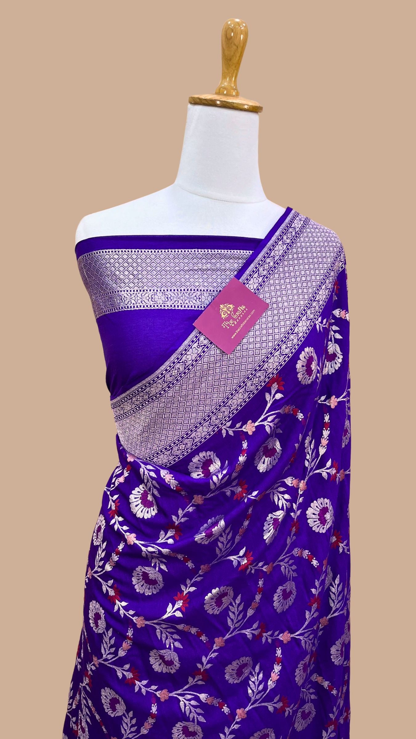 Pure Munga SIlk Handloom Banarasi Saree - Meenakari